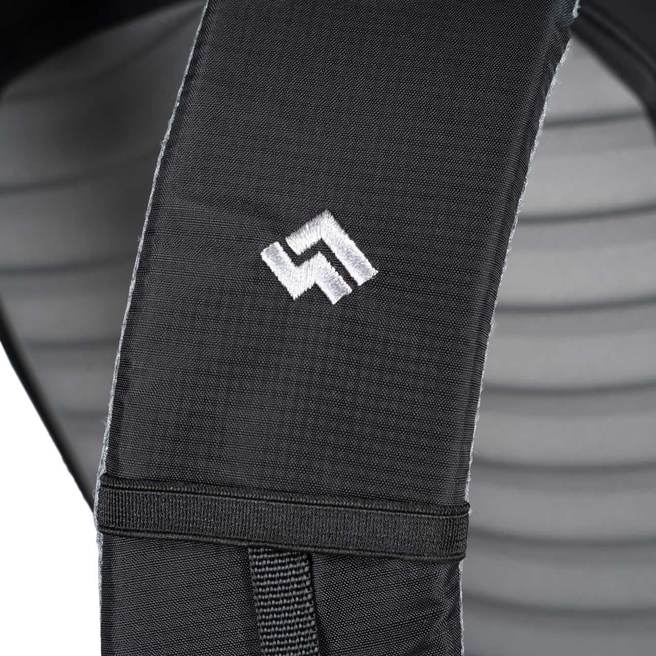 Alpinus - Mismi Rucksack 28 l - Schwarz