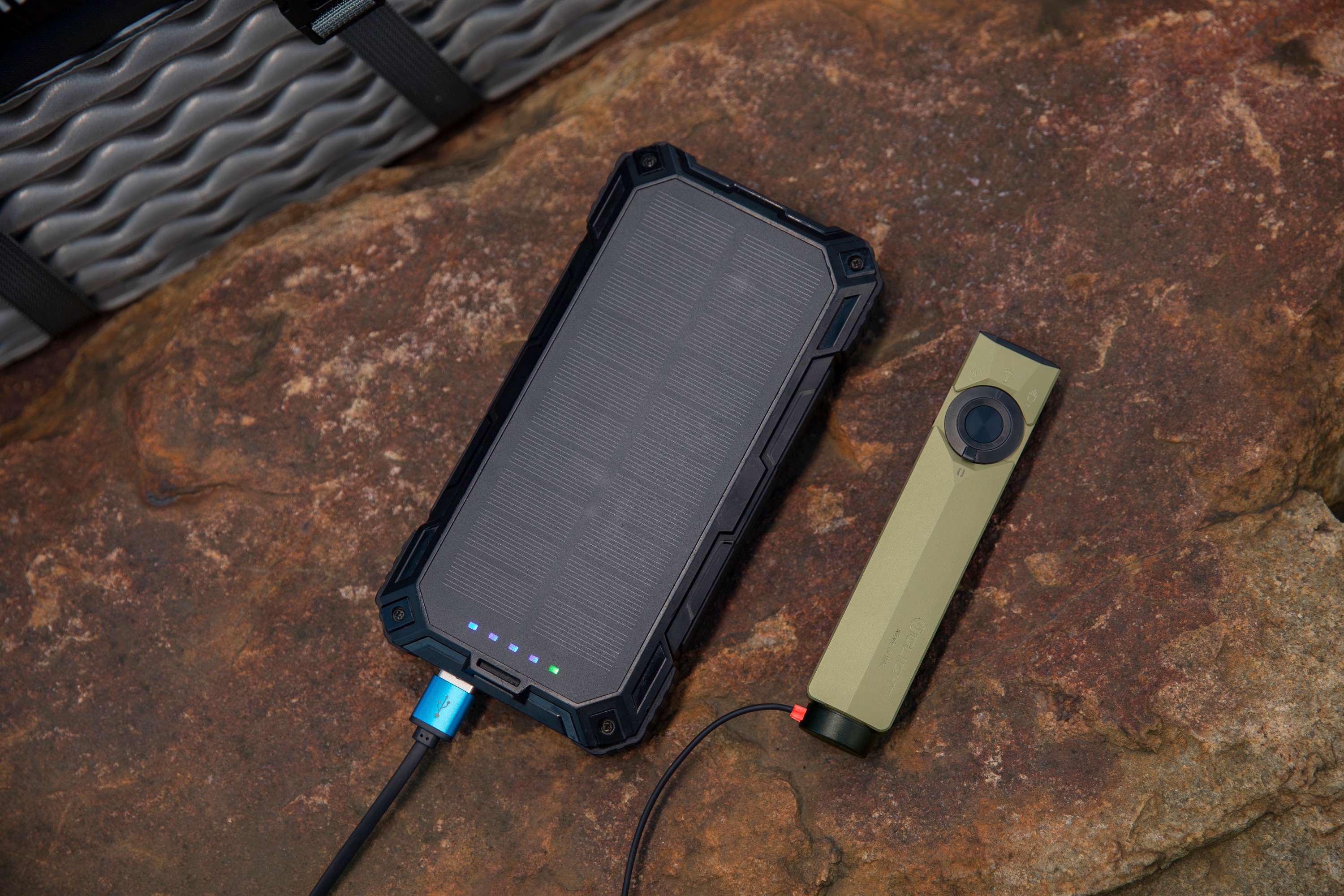 Olight - ArkPro Ultra Class 1 Cool White Olive Green Taschenlampe - 1700 Lumen