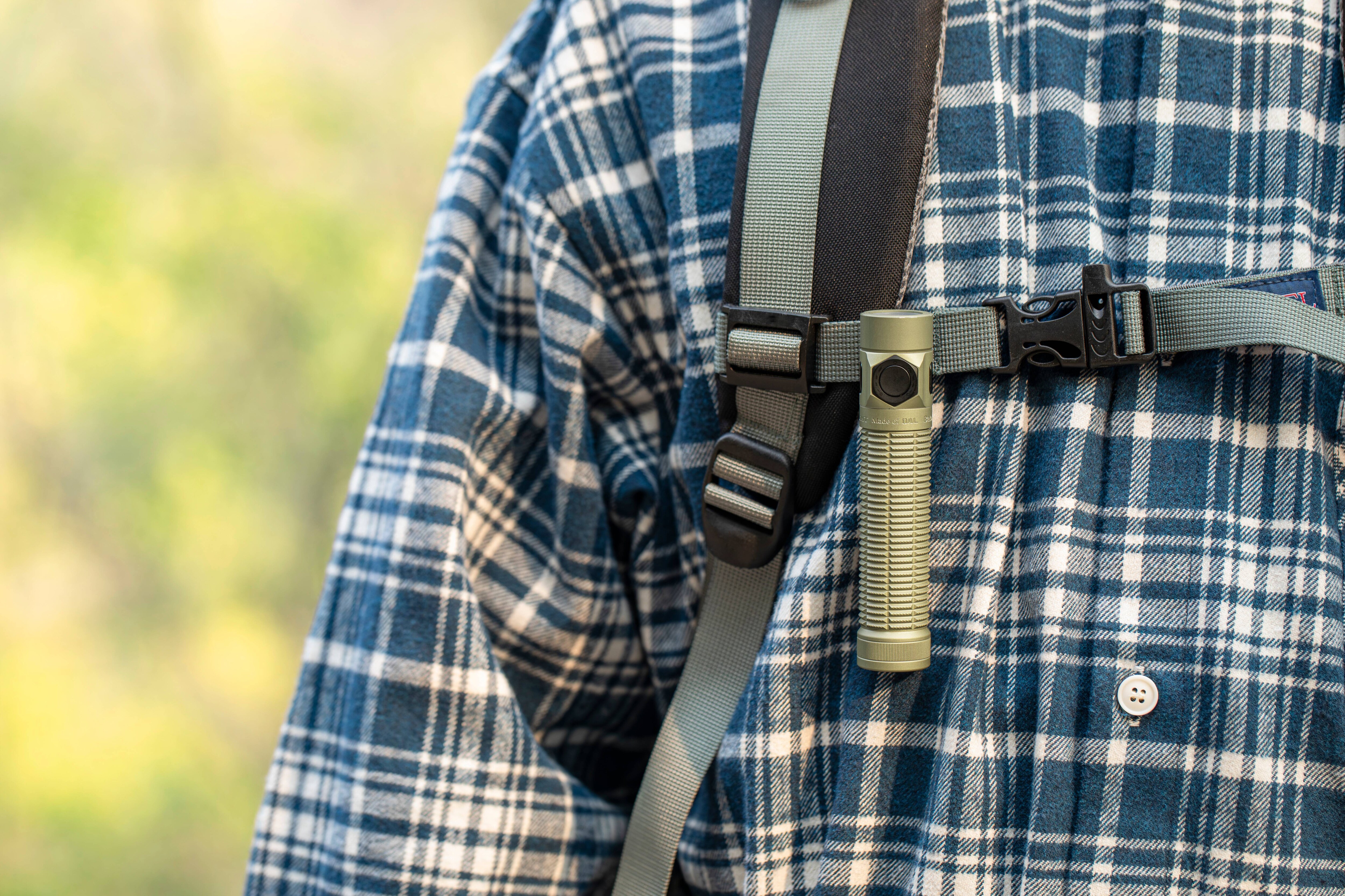 Olight - Baton Ultra Olive Green Taschenlampe - 1800 Lumen