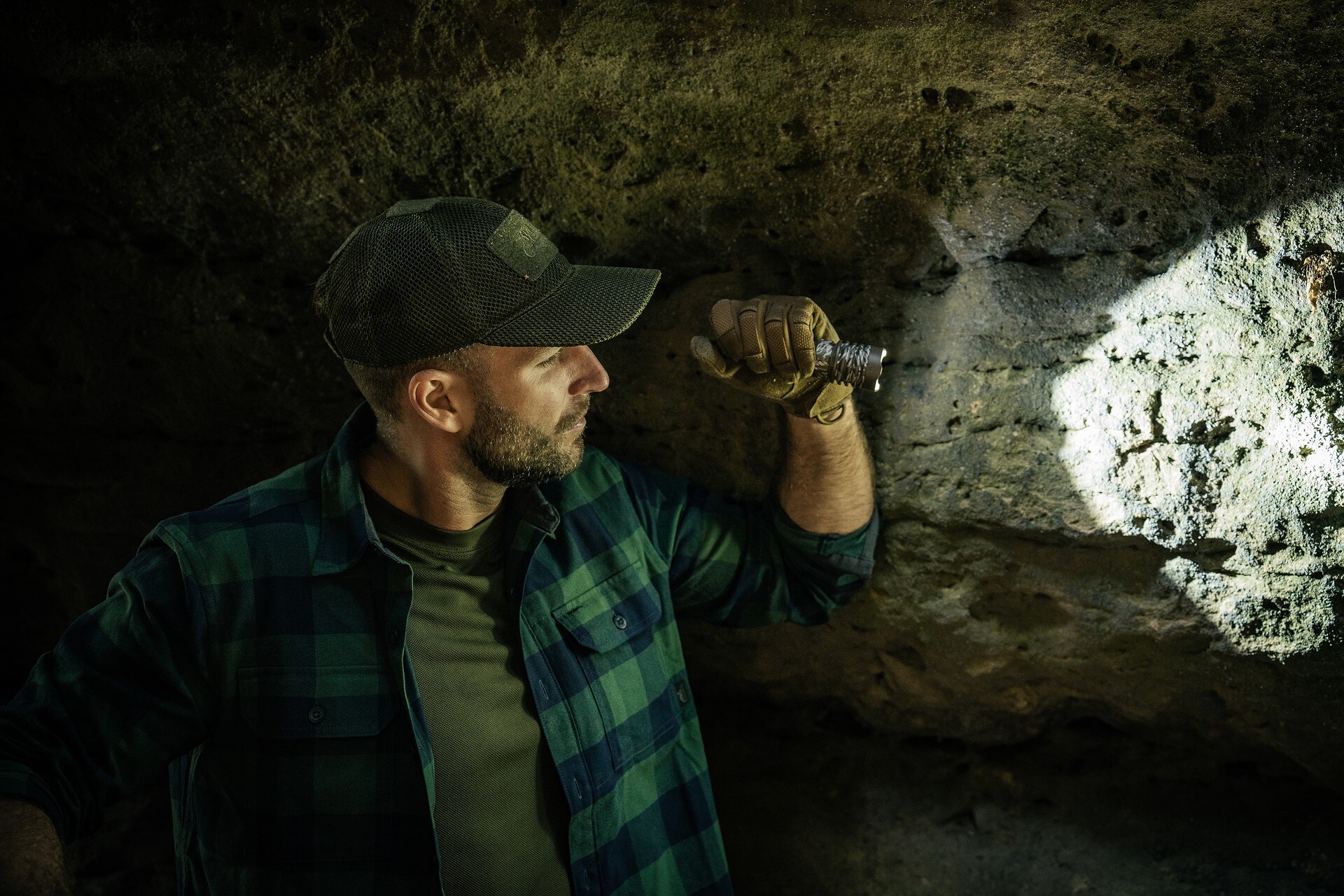 Olight - Warrior X 4 Glacial Valley Taktische Taschenlampe - 2600 Lumen