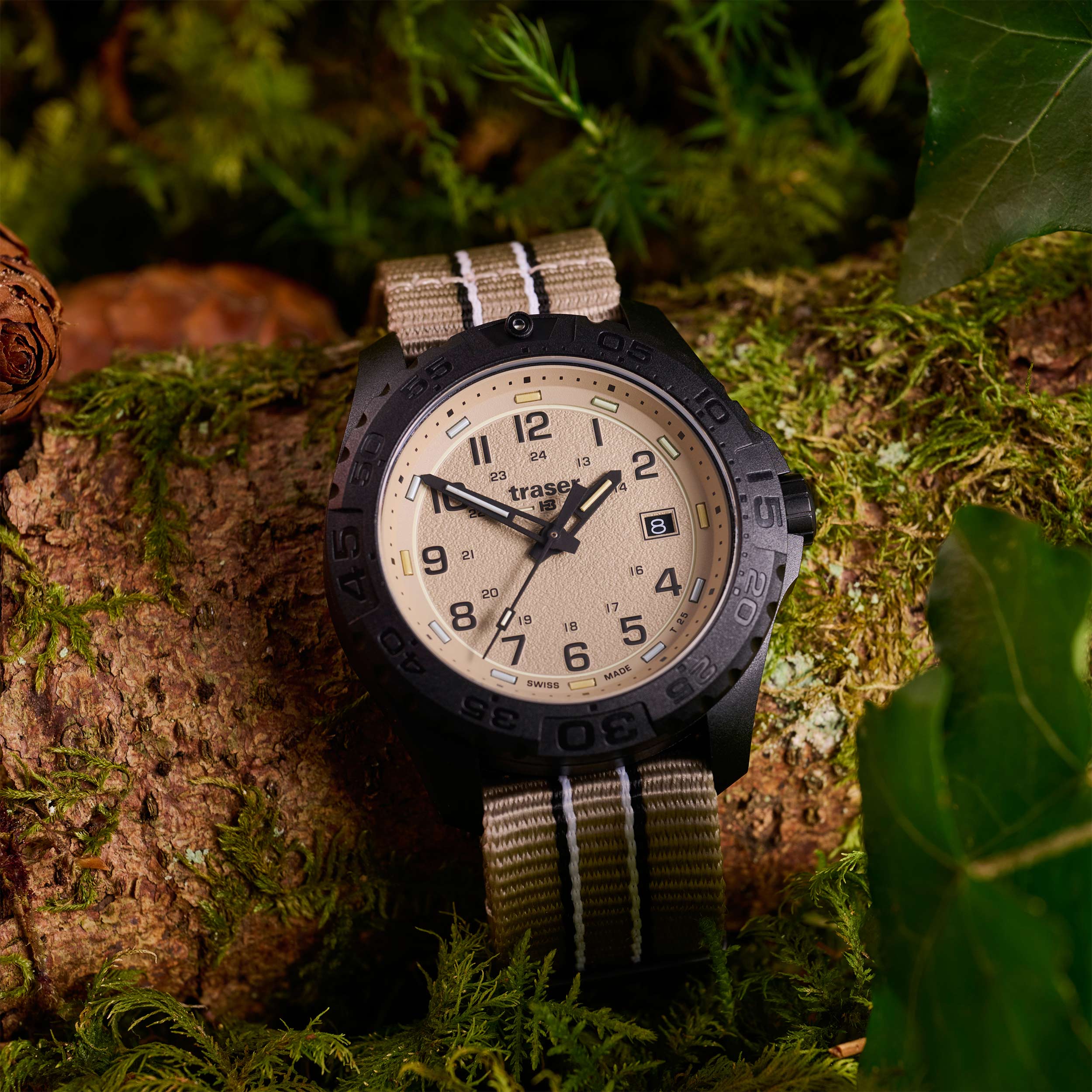 Traser - P96 Outdoor Pioneer TS Armbanduhr - Sand/Sand