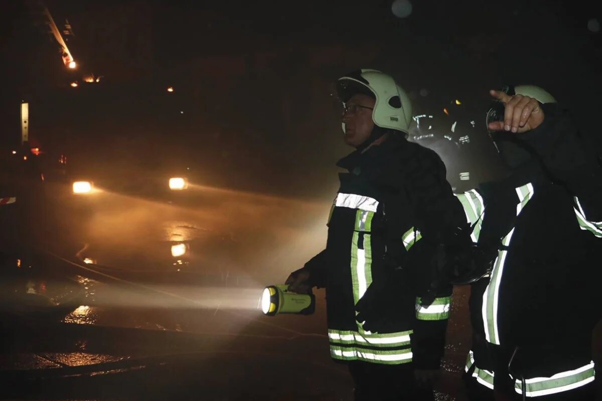 NightSearcher - Trio-1000 Taschenlampe Yellow/Grey - 1000 Lumen