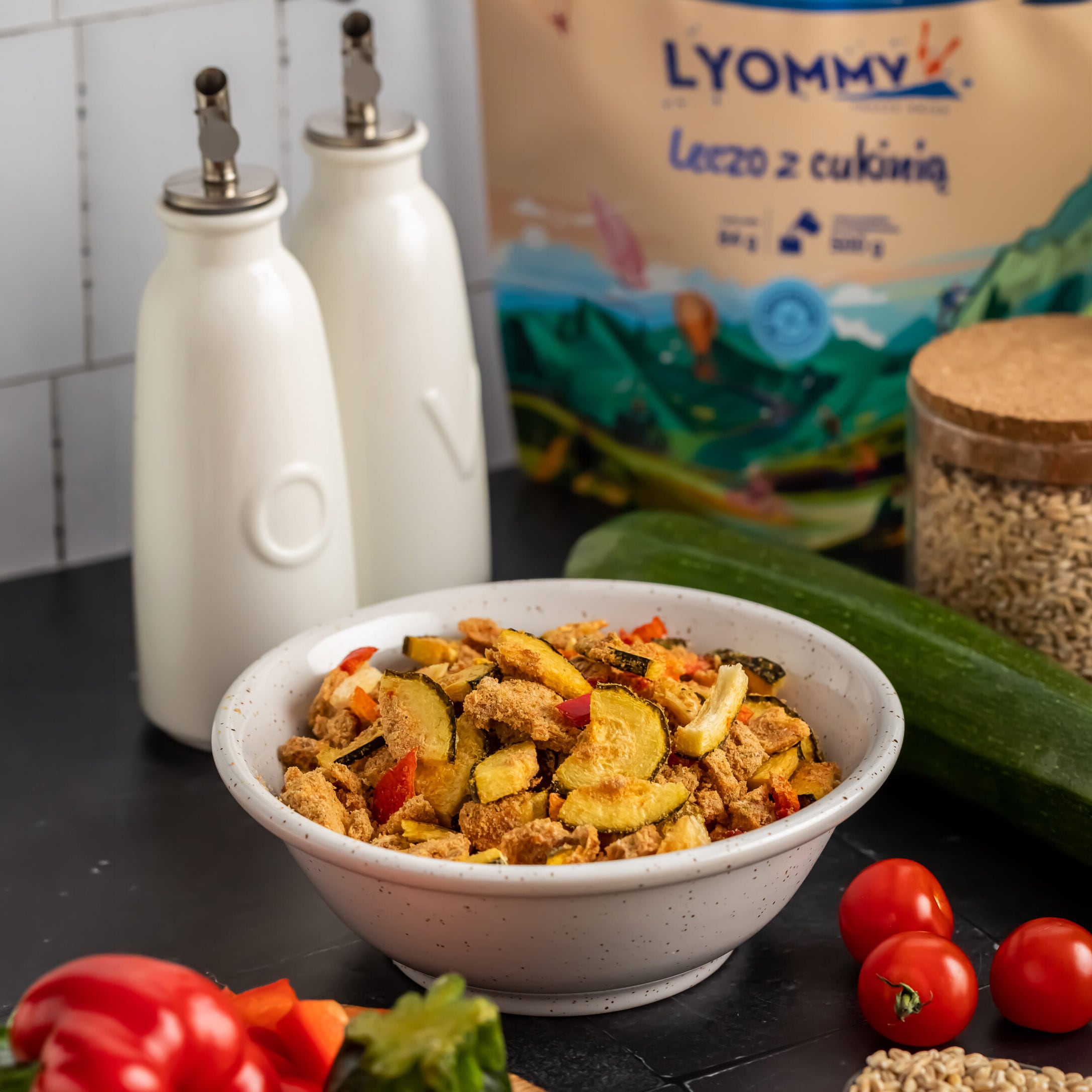 Lyommy - Gefriergetrocknete Lebensmittel - Letscho mit Zucchini 59 g/267 kcal