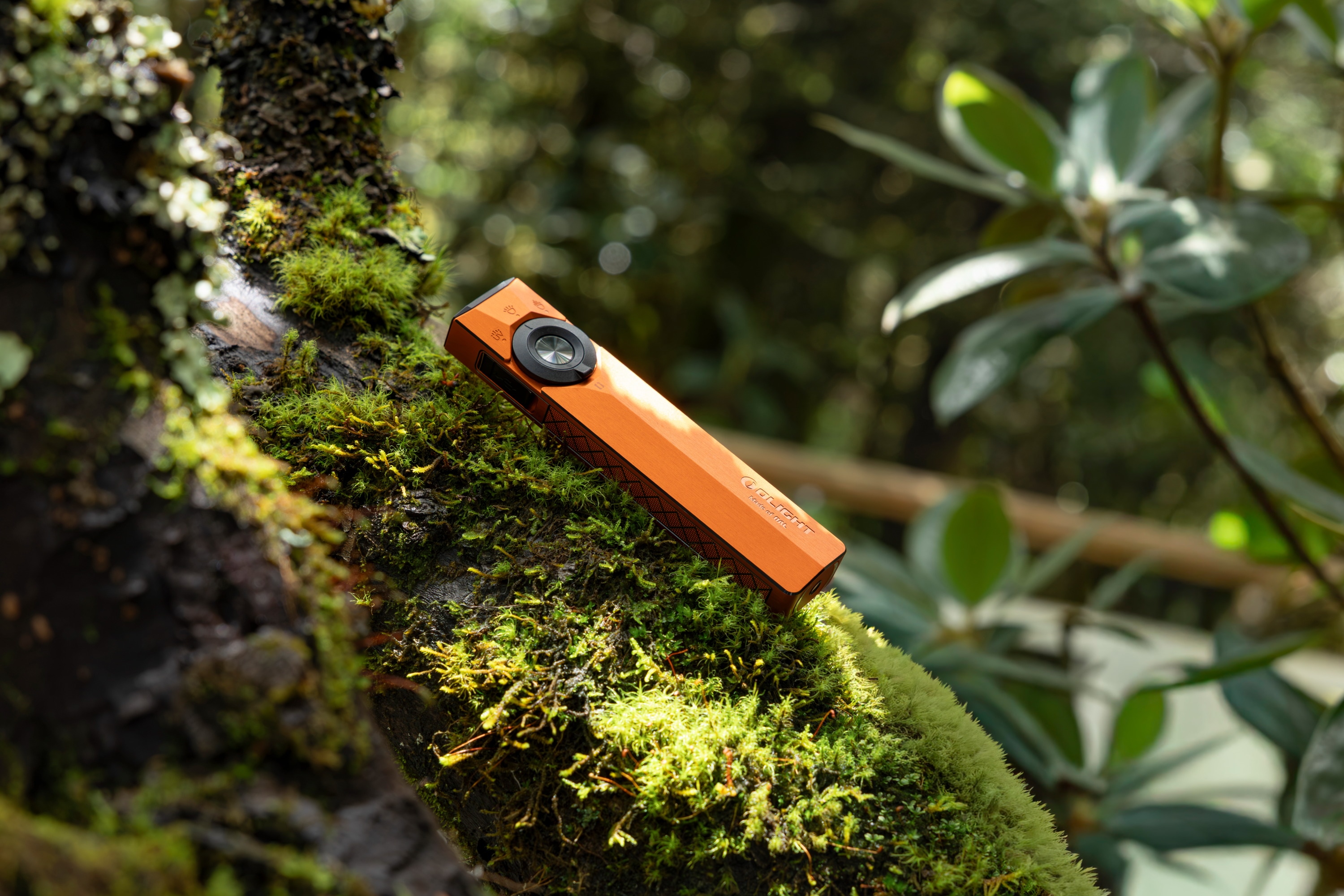 Olight - ArkPro Ultra Class 1 Cool White Amber Orange Taschenlampe 1700 Lumen