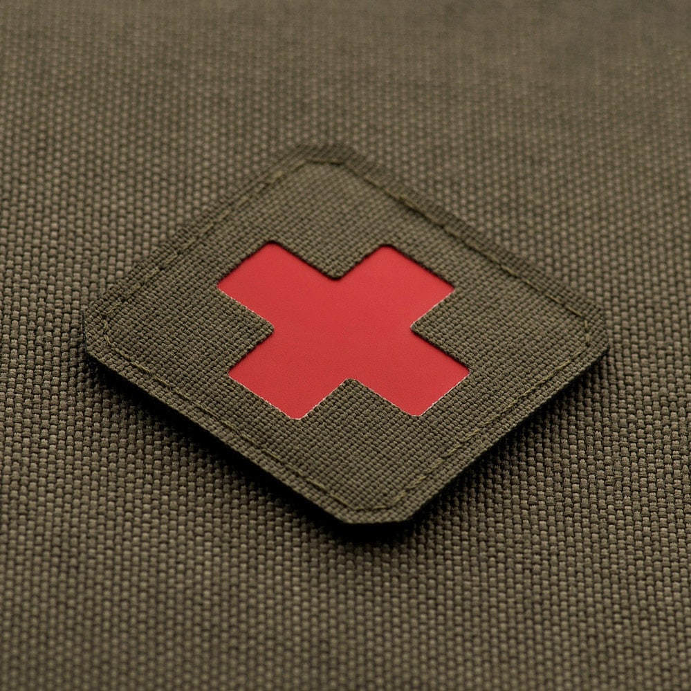 M-Tac - Medic Cross Laser Cut - Aufnäher mit Klettrückseite für Militärisches Sanitätspersonal - Ranger Green/Red