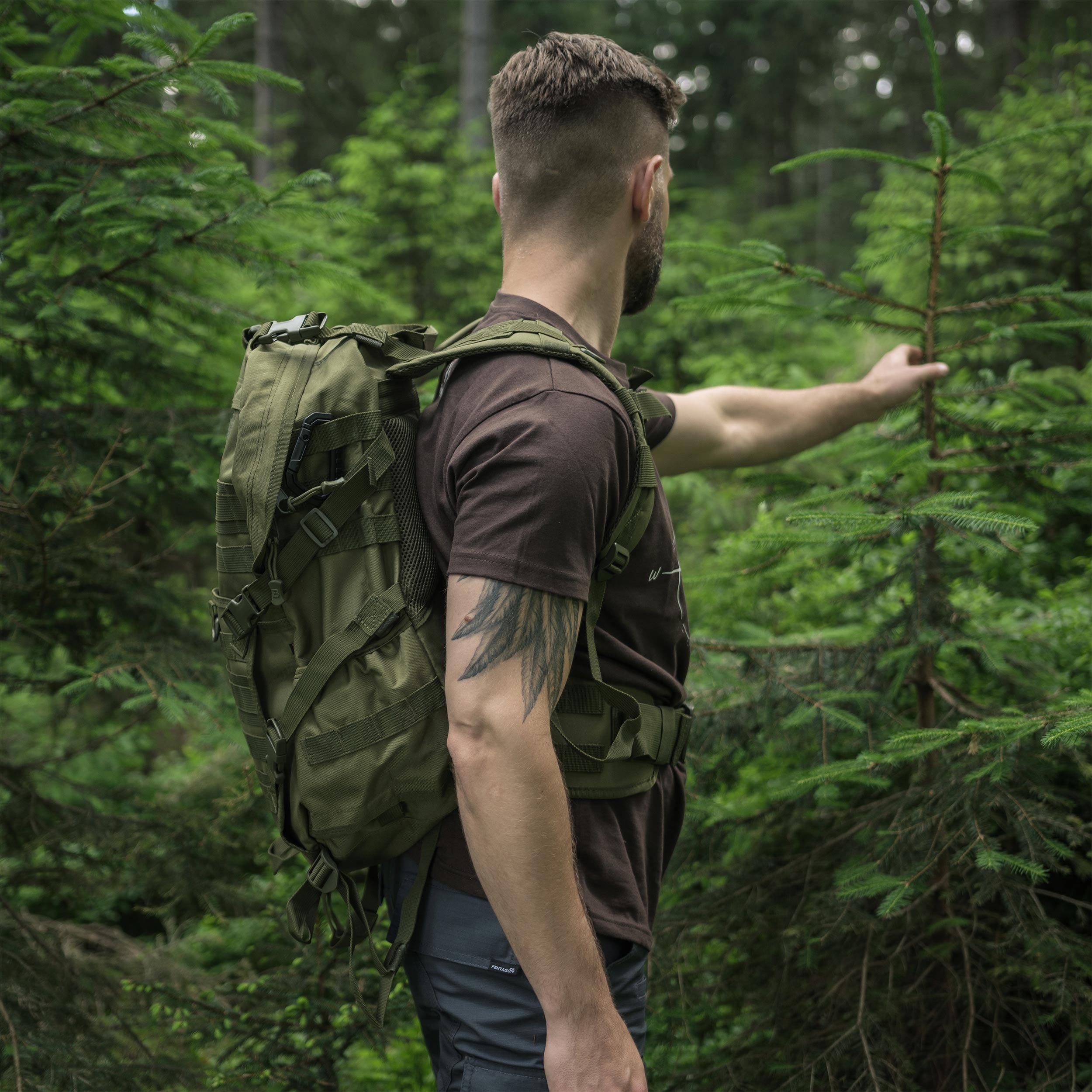 Badger Outdoor - Gunny Rucksack mit Helmhalterung 30 l - Olive