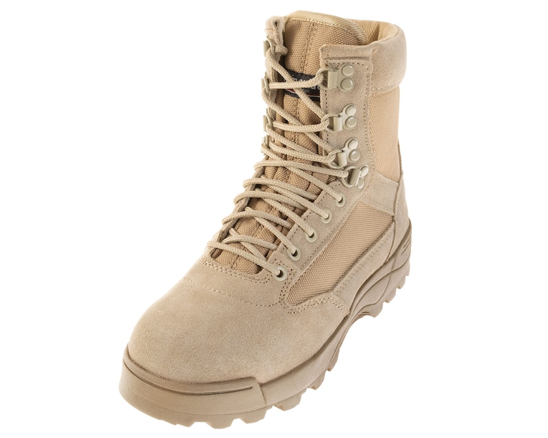 Brandit Anti-slip Laarzen Brandit 9-eyelet Tactische Laars Heren - Militaire Boots Met Thinsulate Isolatie En Anti-slip Zool Geïsoleerde Werkschoenen Brandit Anti-slip Laarzen Brandit 9-eyelet Tactische Laars Heren - Militaire Boots Met Thinsulate Isolatie En Anti-slip Zool Geïsoleerde Werkschoenen
