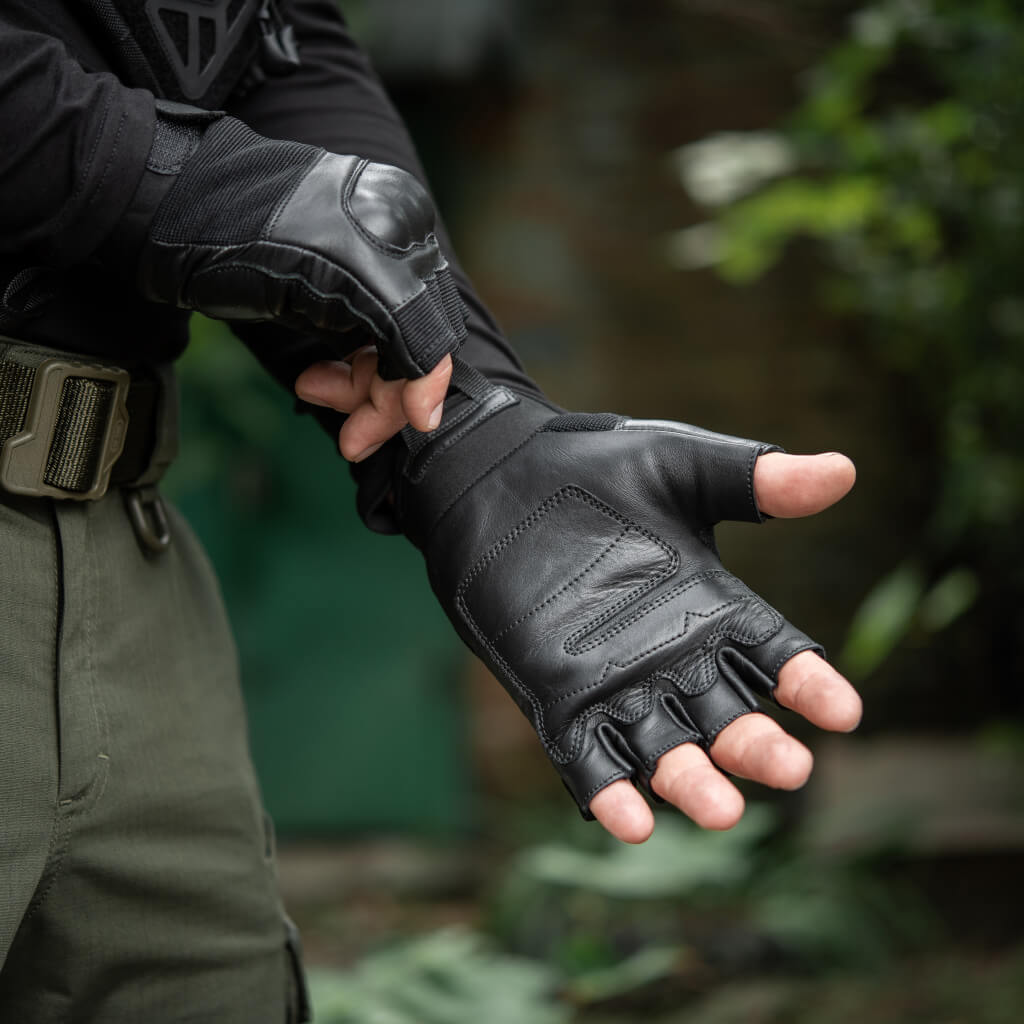 M-Tac - Assault Tactical Mk.4 - Fingerlose Einsatzhandschuhe - Black