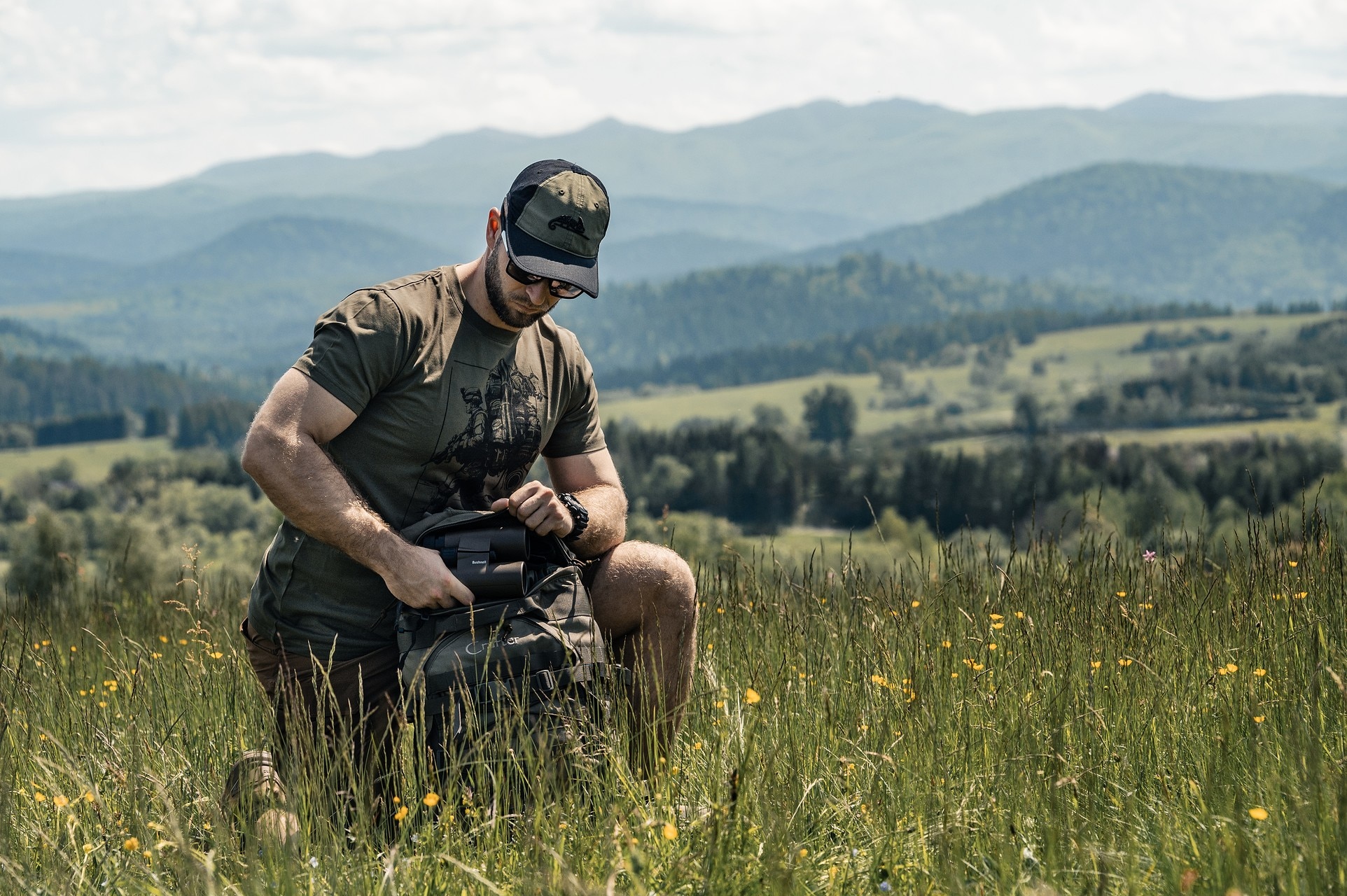 Helikon-Tex - Logo Cap - Basecap - Black/Olive Green