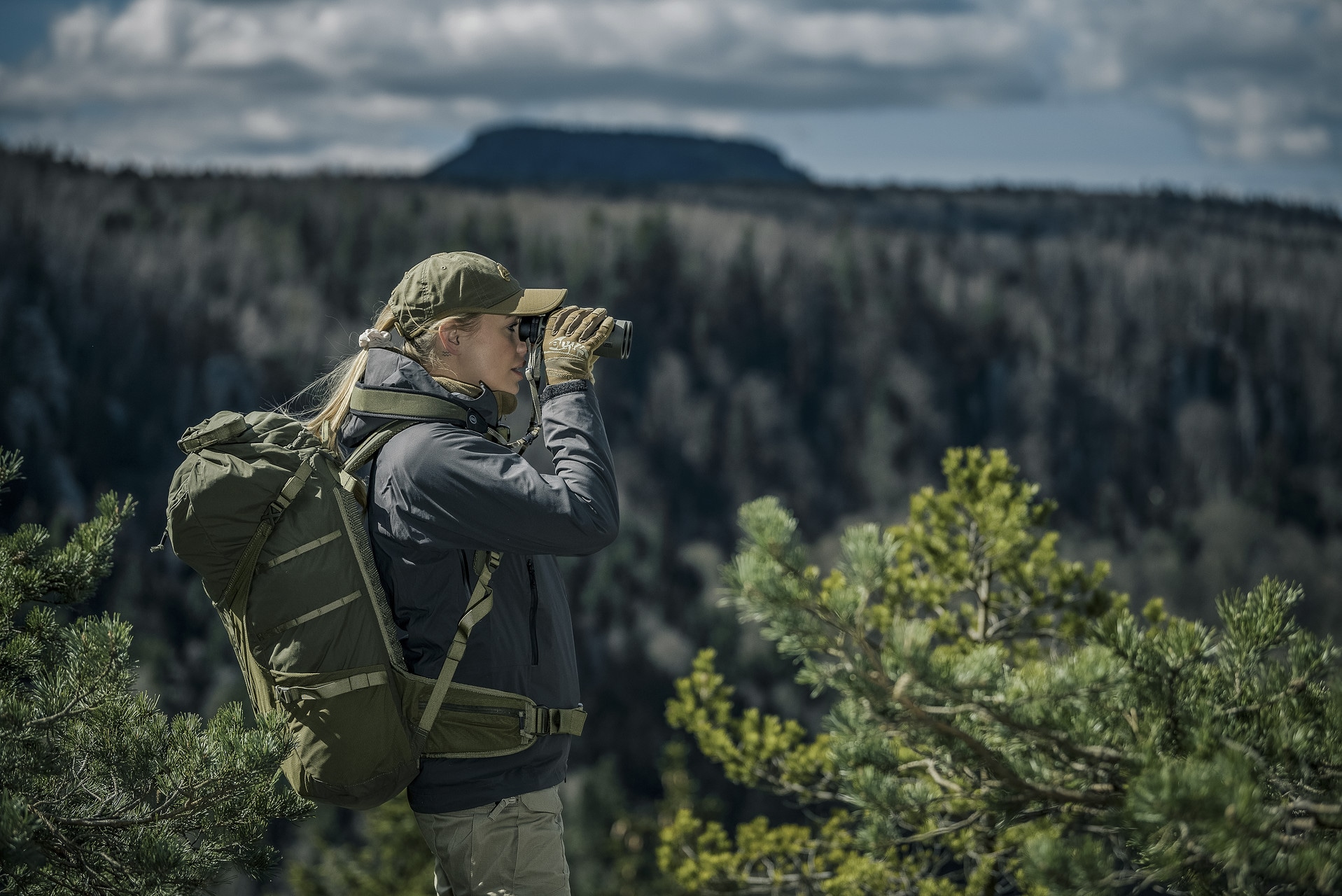 Helikon - Summit Wanderrucksack 40 l - Olive Green