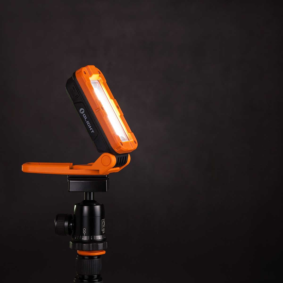 Olight - Swivel Pro - Arbeitslampe  1100 Lumen - Orange