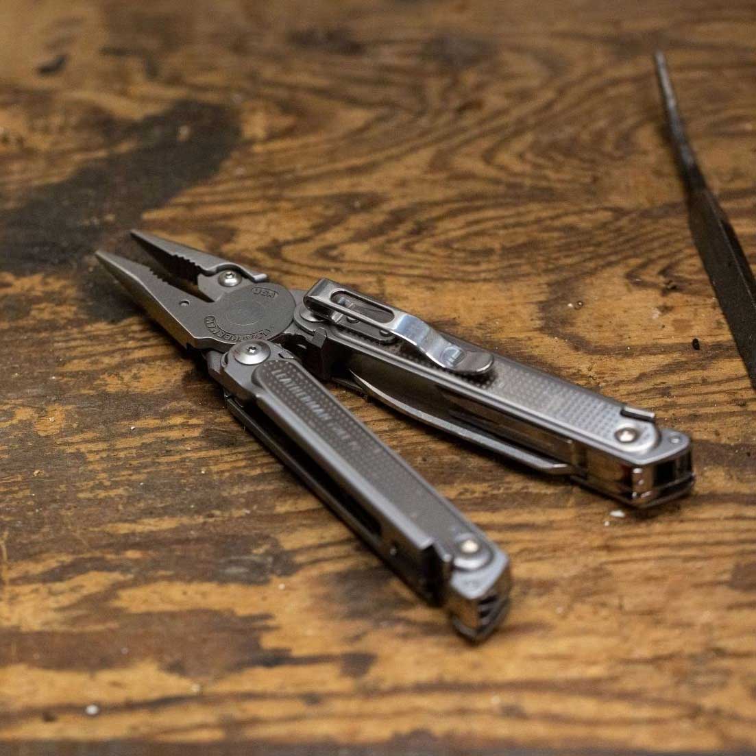 Leatherman Free P2 - Multitool