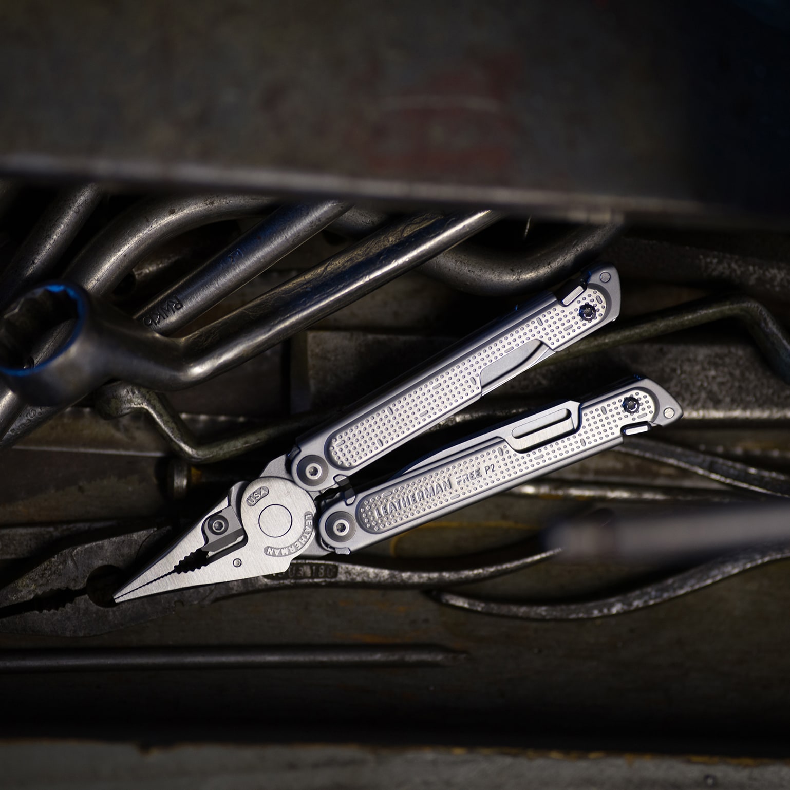 Leatherman Free P2 - Multitool