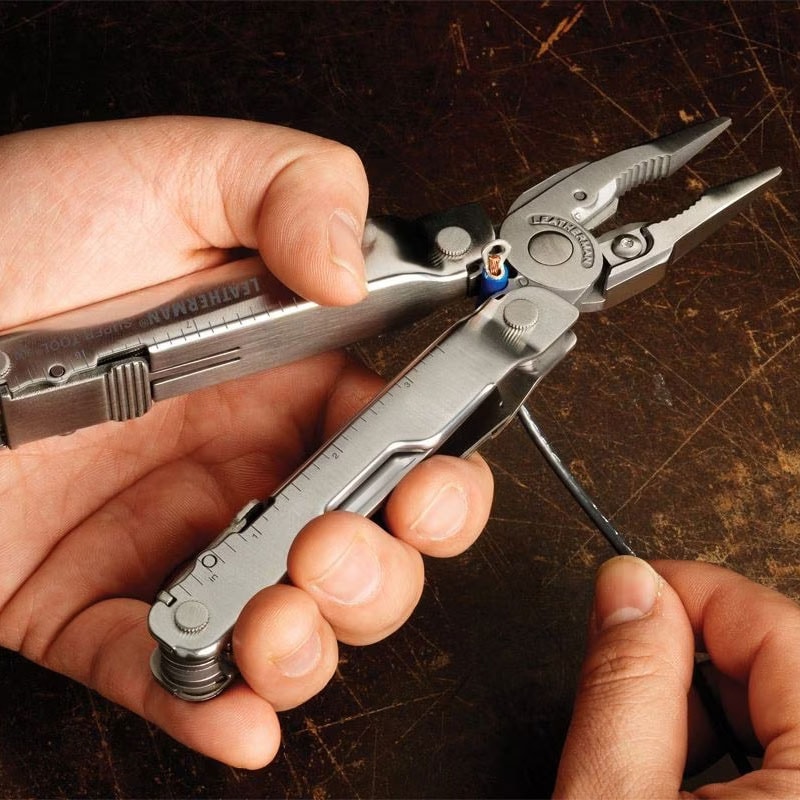Leatherman - Super Tool 300 Multitool - Black mit Holster