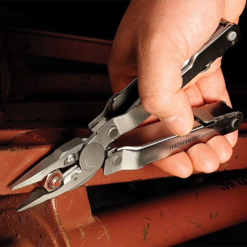 Leatherman - Super Tool 300 Multitool - Black mit Holster