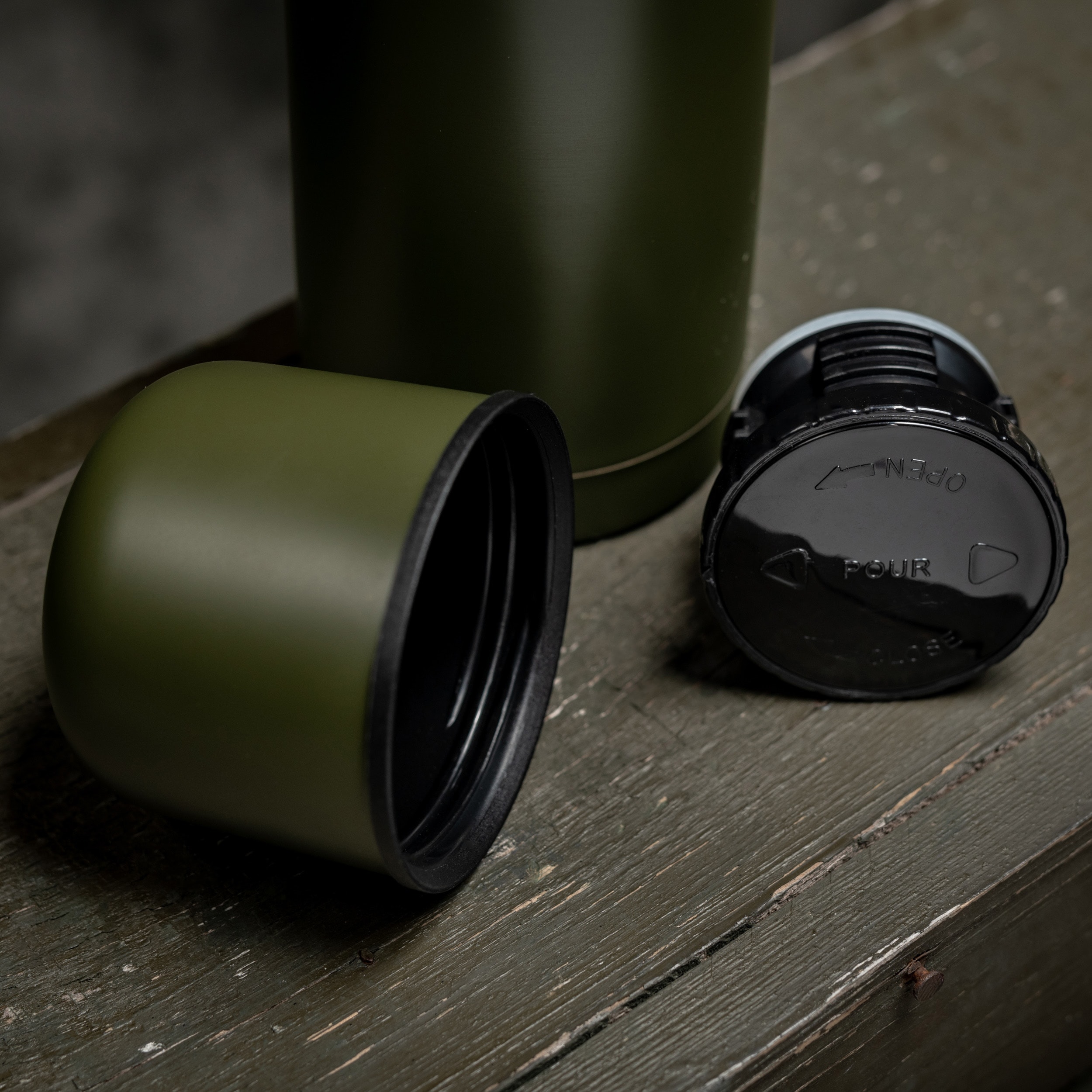 Mil-Tec - Thermoskanne aus Edelstahl 1 l - Olive