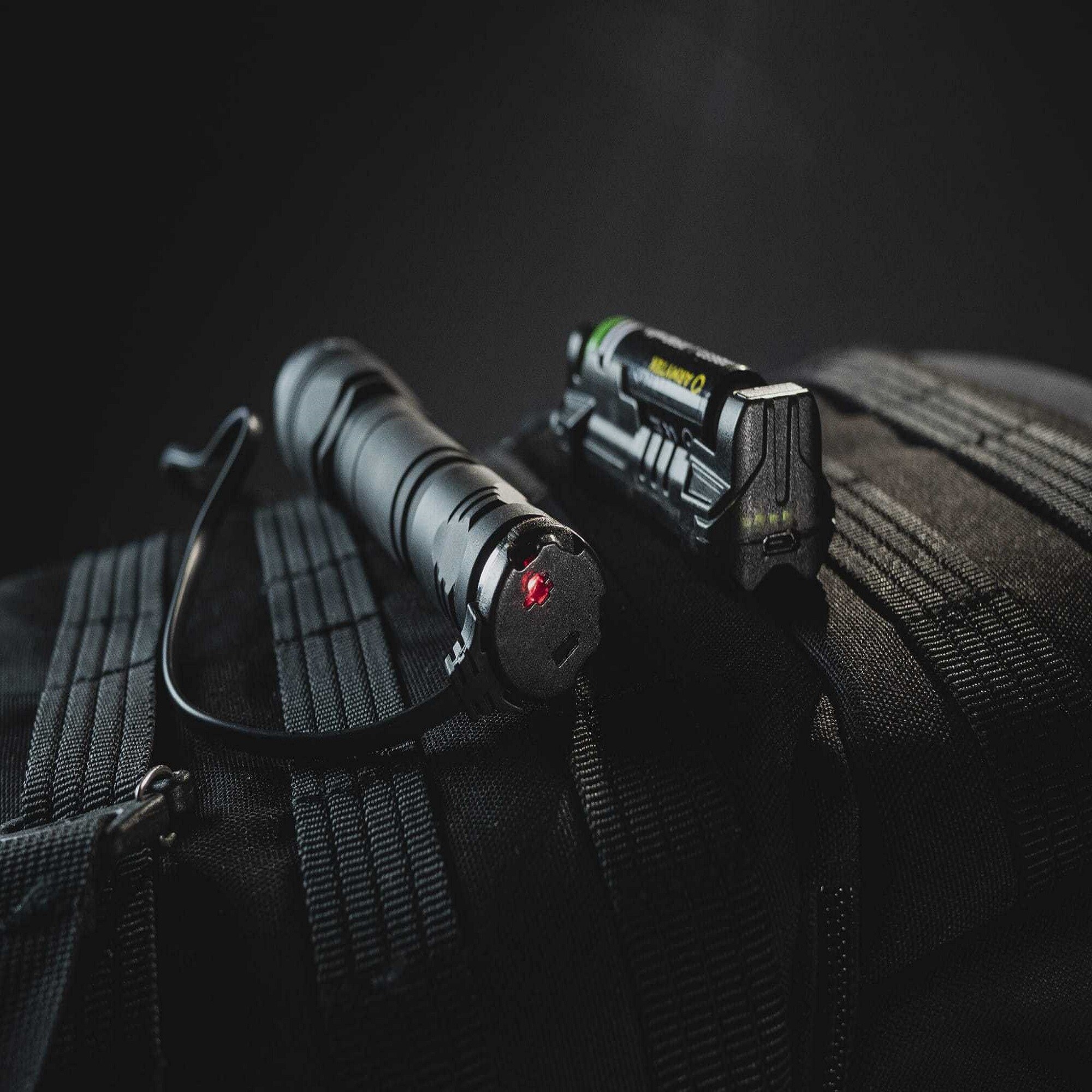 Armytek - Dobermann Pro Magnet USB - Taktische Taschenlampe 1400 Lumen