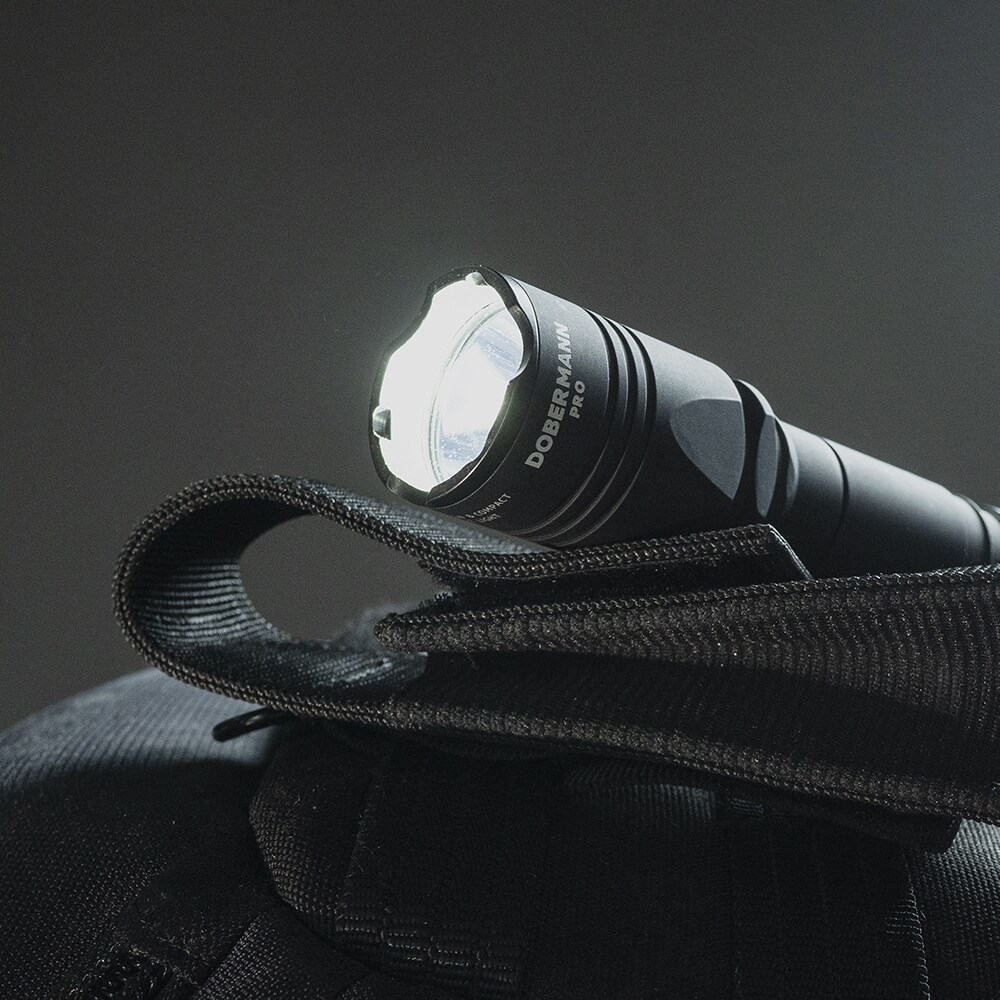 Armytek - Dobermann Pro Magnet USB - Taktische Taschenlampe 1400 Lumen