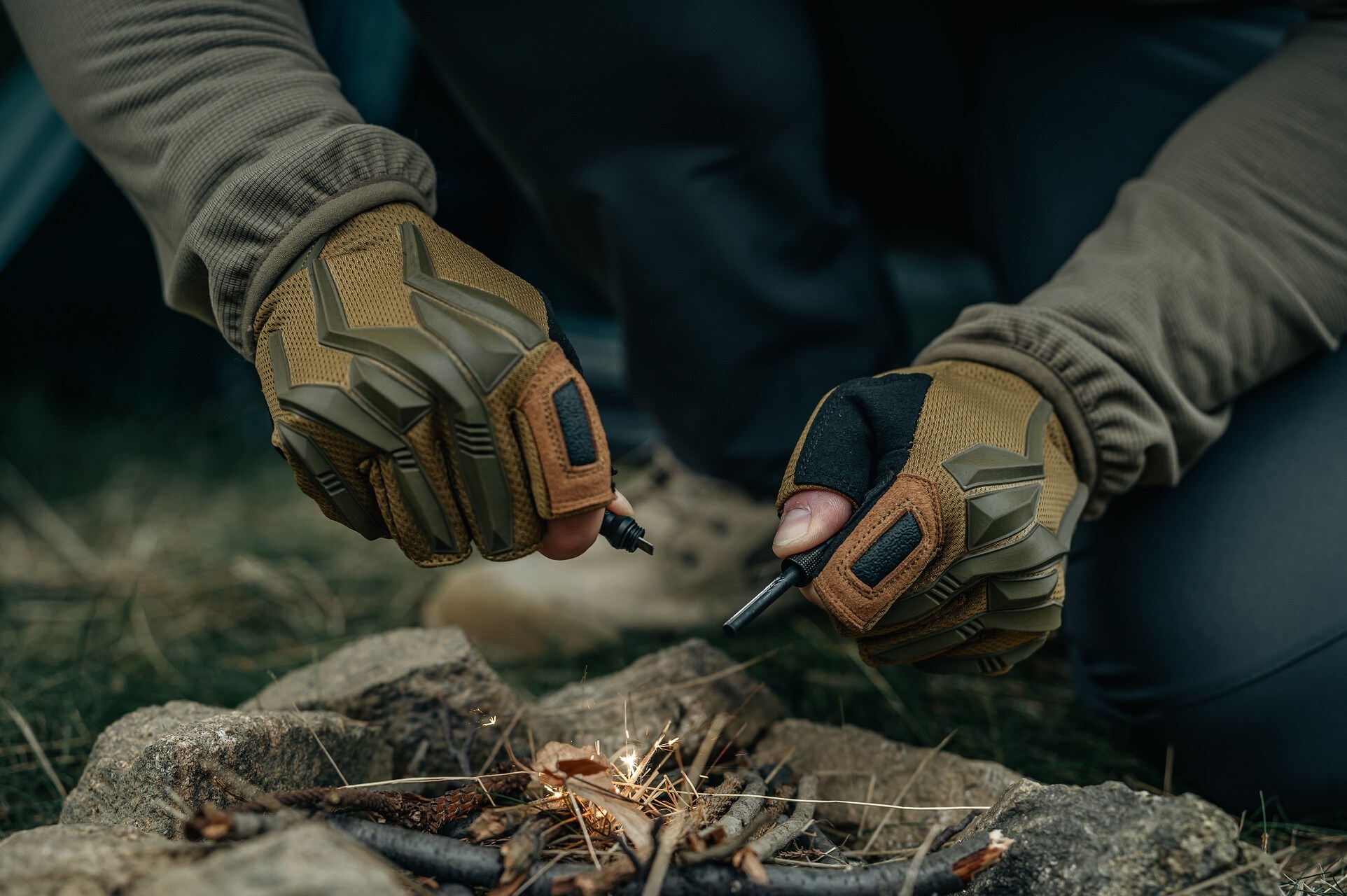 Highlander - Outdoor - Feuerstarter-Set mit Kompass