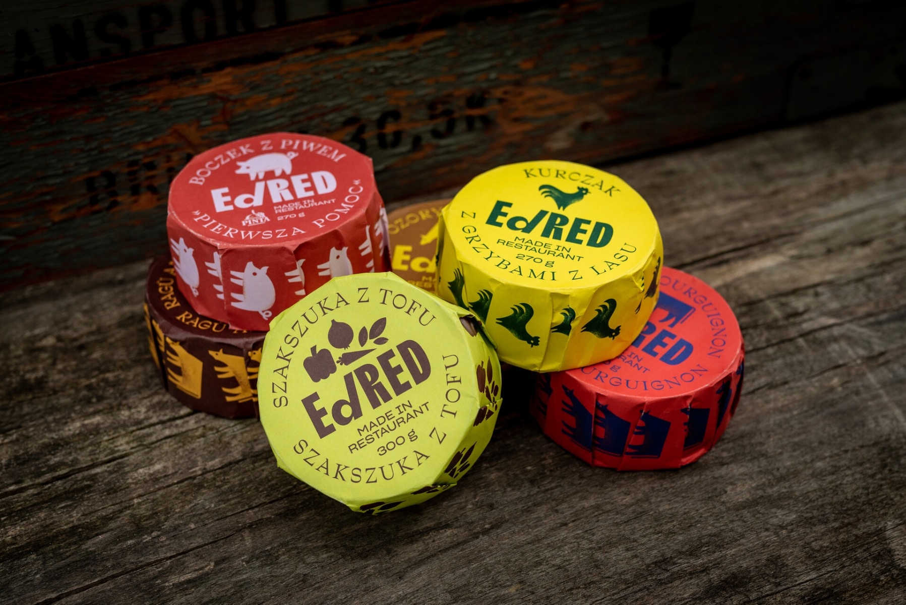 Konserven der Marke Ed Red