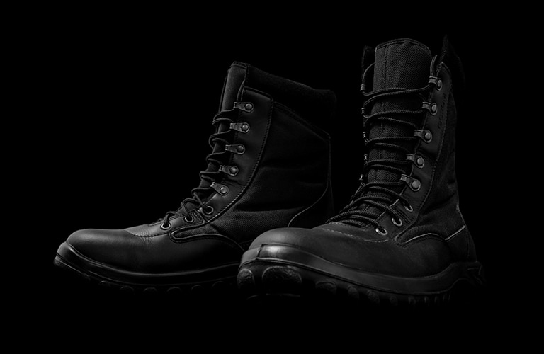 Footwear MILITARY Black Friday