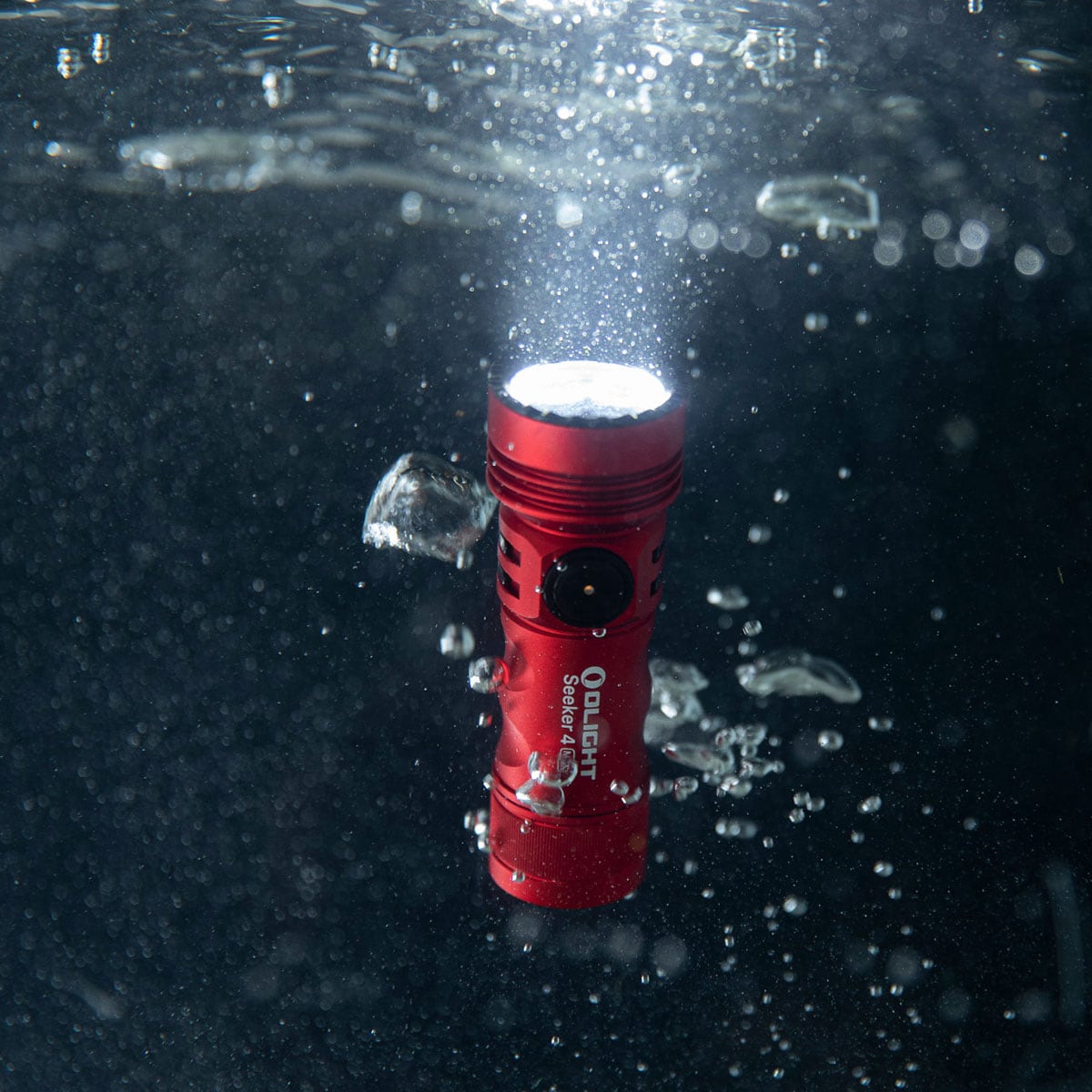 Olight Seeker 4 Mini Cool White Red tactical flashlight - 1200 lumenów