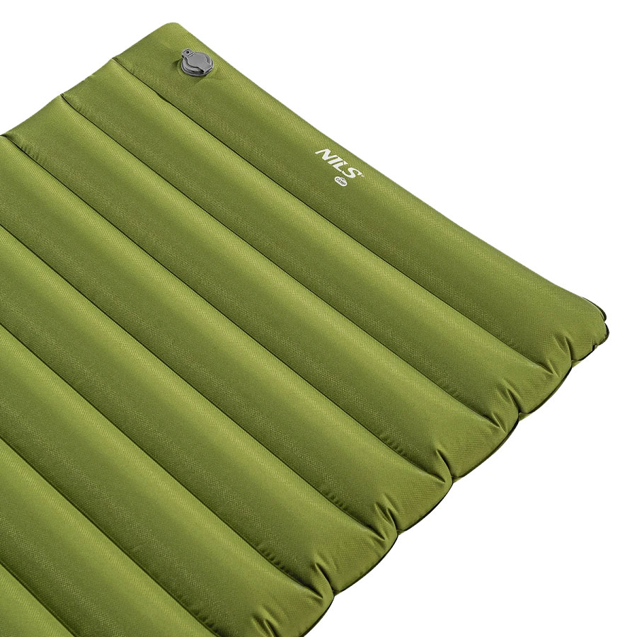 Nils Camp NC4101 single tourist mat with a built-in pump - Green