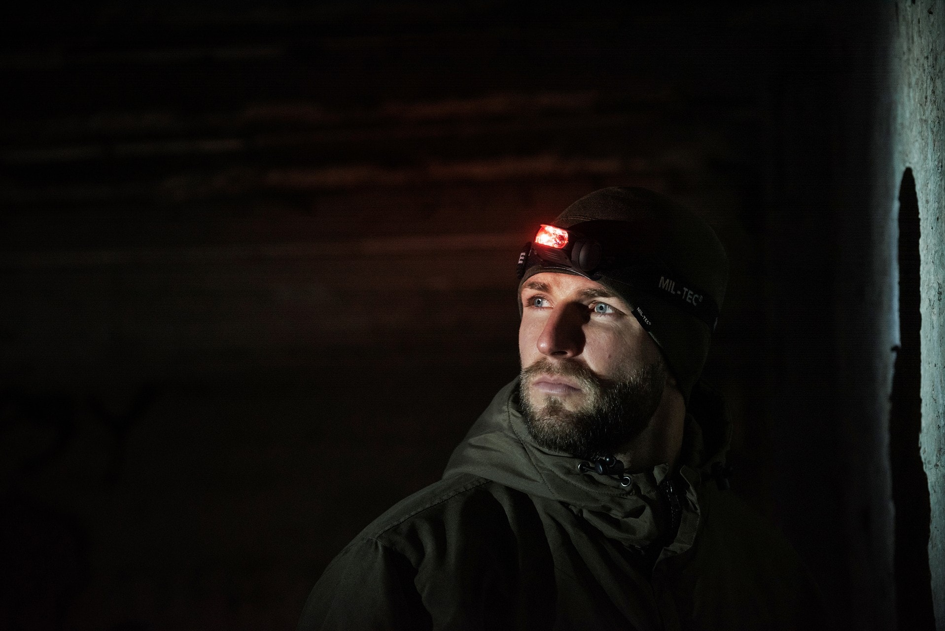 Mil-Tec LED Headlamp 4 Color Black - 65 lumens