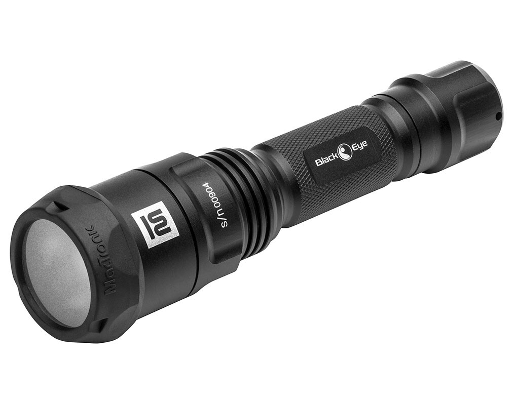 Mactronic Black Eye Rechargeable Flashlight - 420 lumens