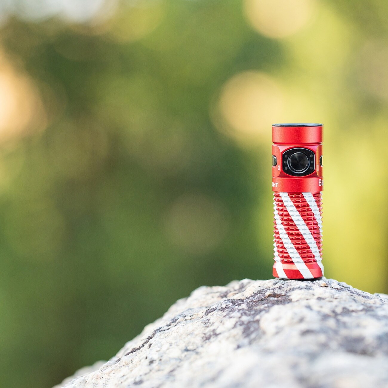 品質検査済 Baton Olight 4 Rechargeable Red White Edition Limited ライト・ランタン