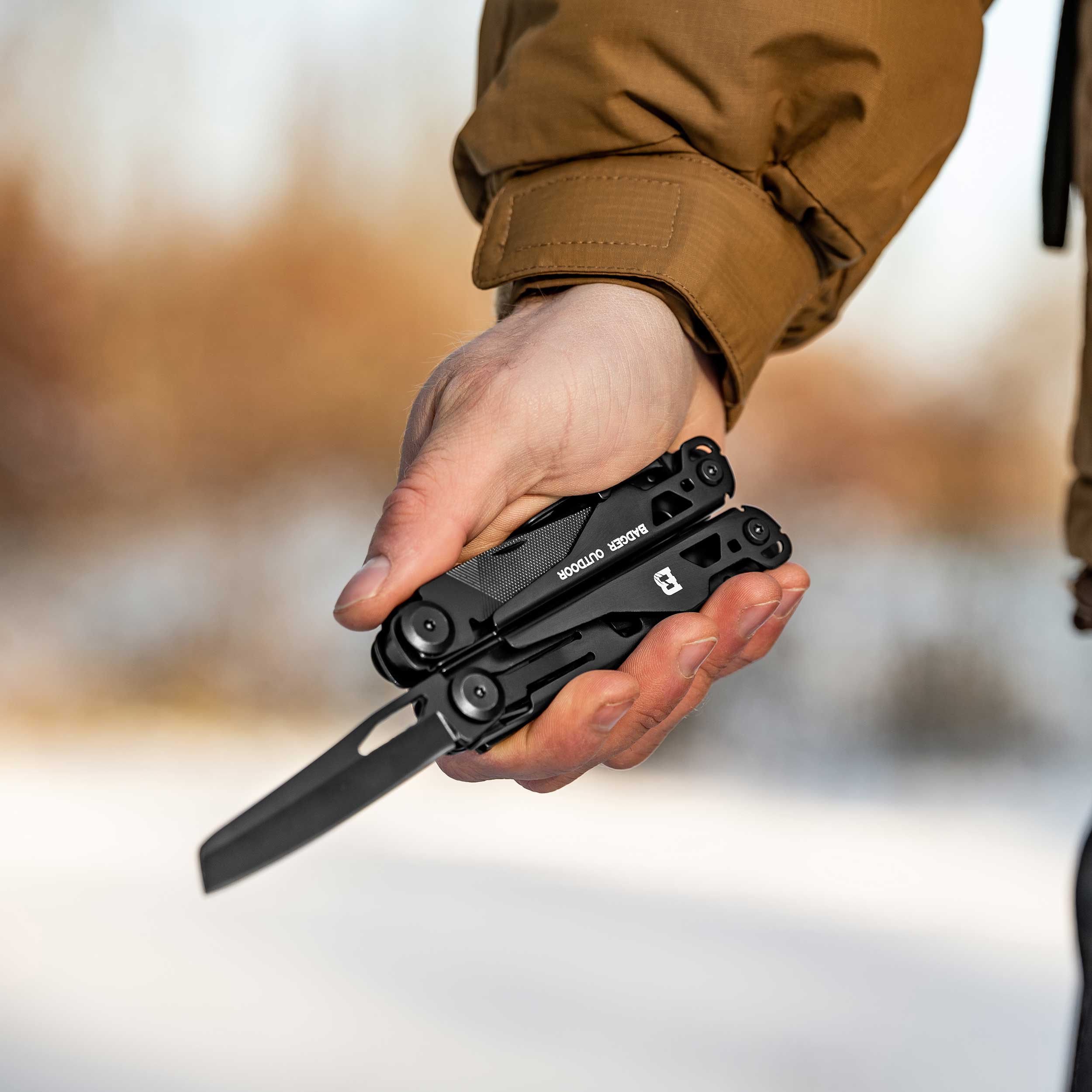 Badger Outdoor Solid Multitool Black
