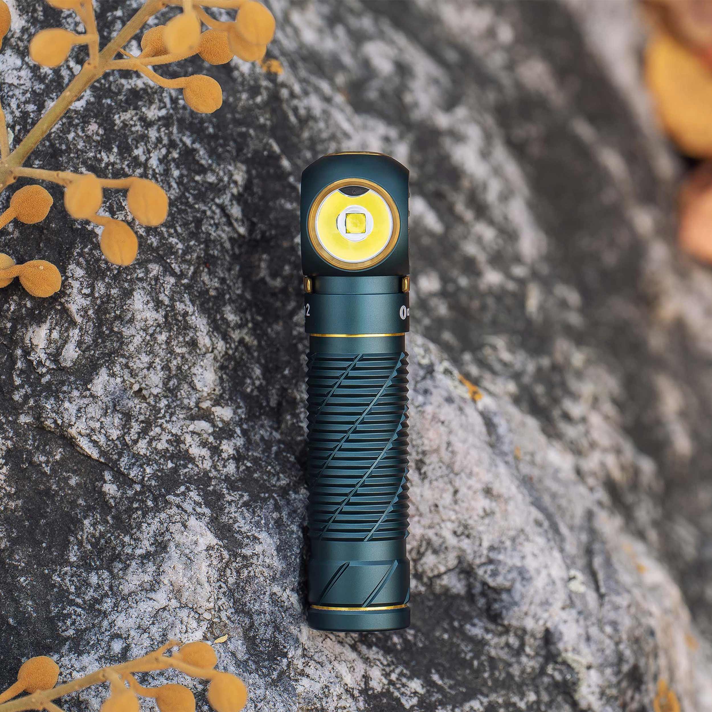 Olight Perun 2 Cool White Kit Dream Blue Head and Angle Torch with Headband - 2500 lumens