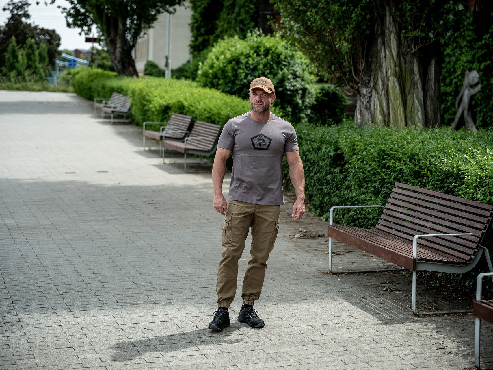 Pentagon Invictus Tactical Joggers - Coyote