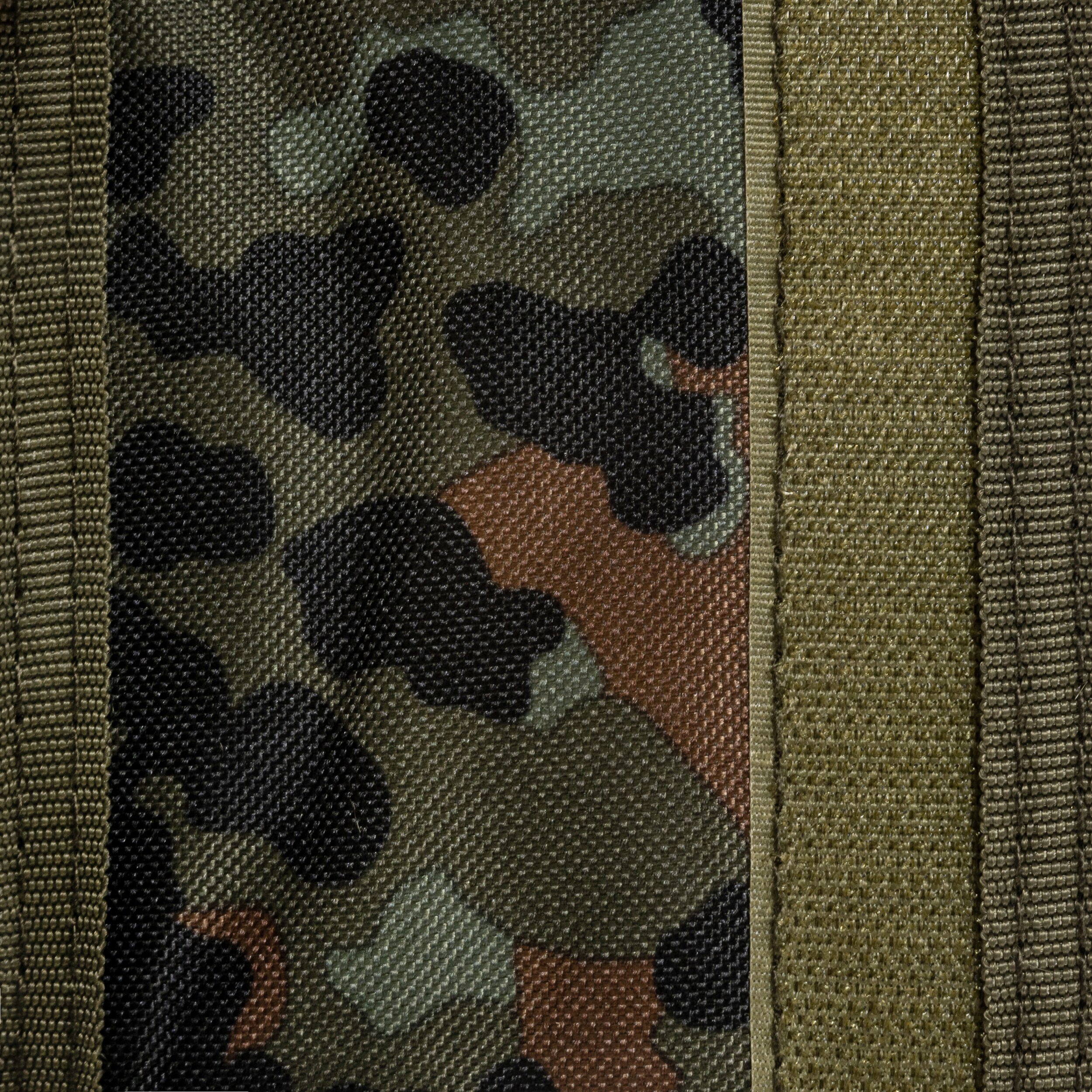 Mil-Tec Wallet with chain - Flecktarn