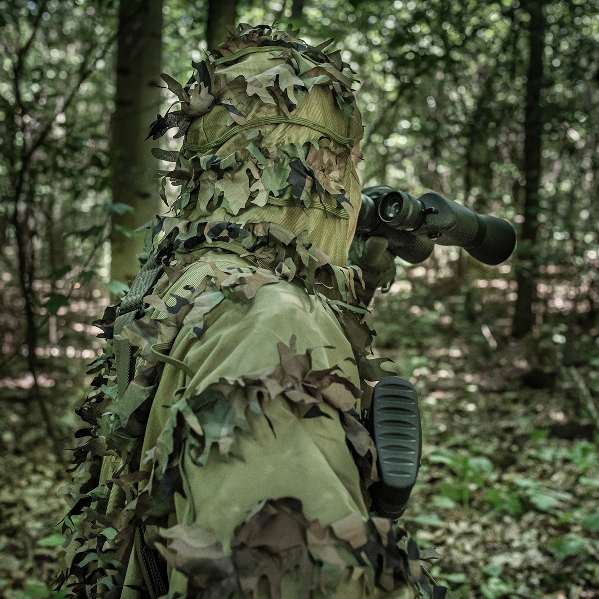 Helikon Leaf Ghillie US Woodland camo suit