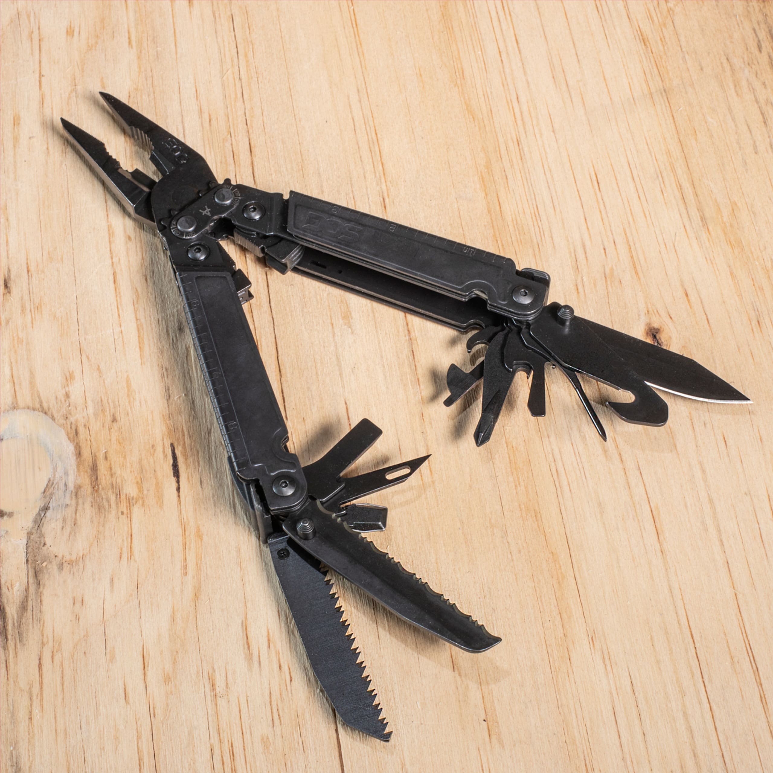 SOG PowerAccess Assist Multitool - Black