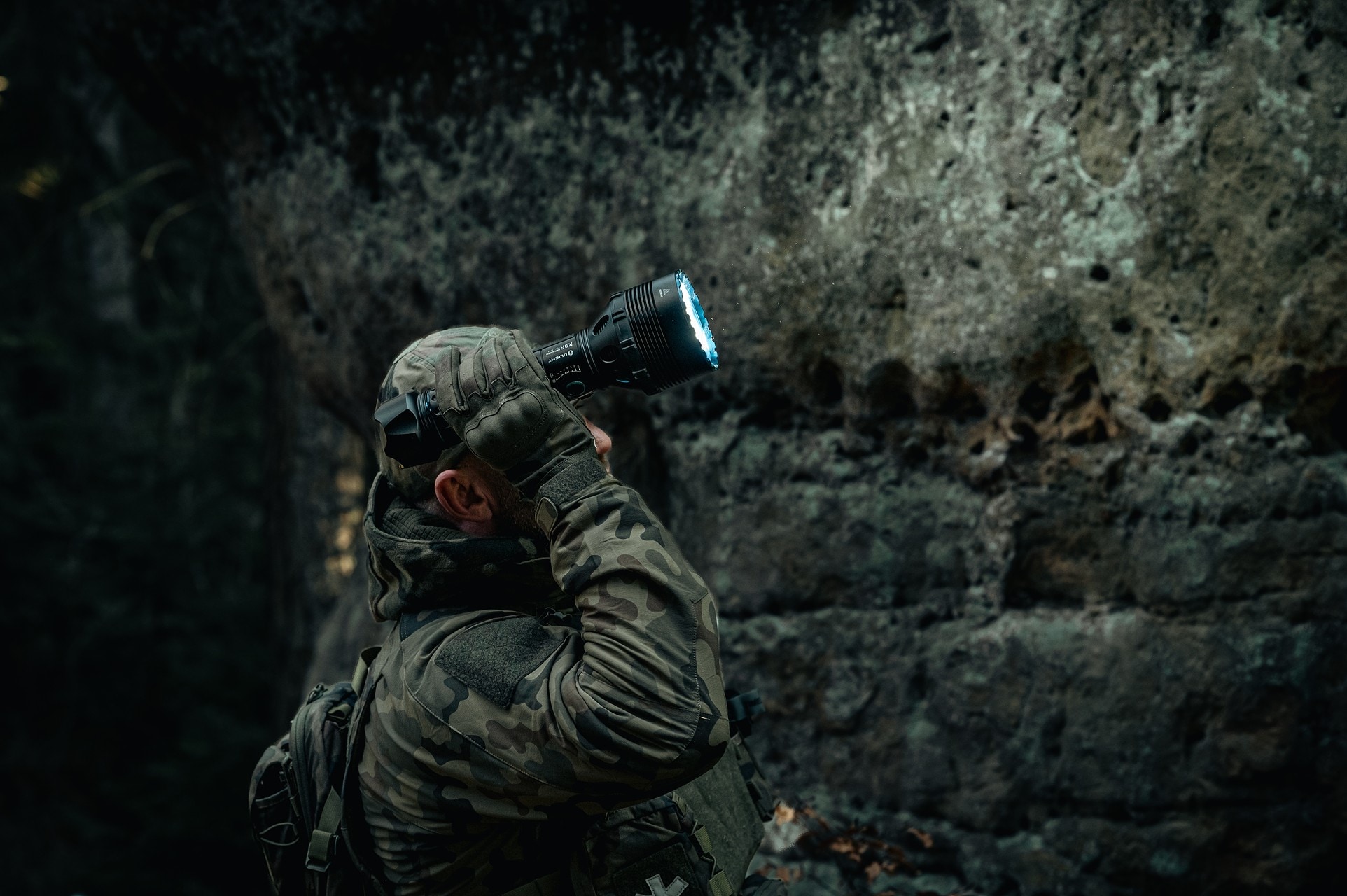 Olight X9R Marauder Rechargeable Torch - 25000 lumens