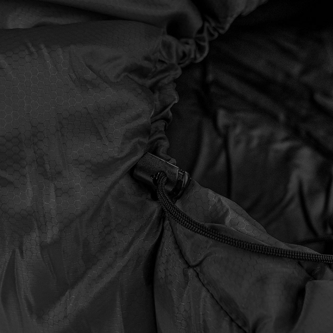 Alpinus Warm 1350 Black Sleeping Bag - left