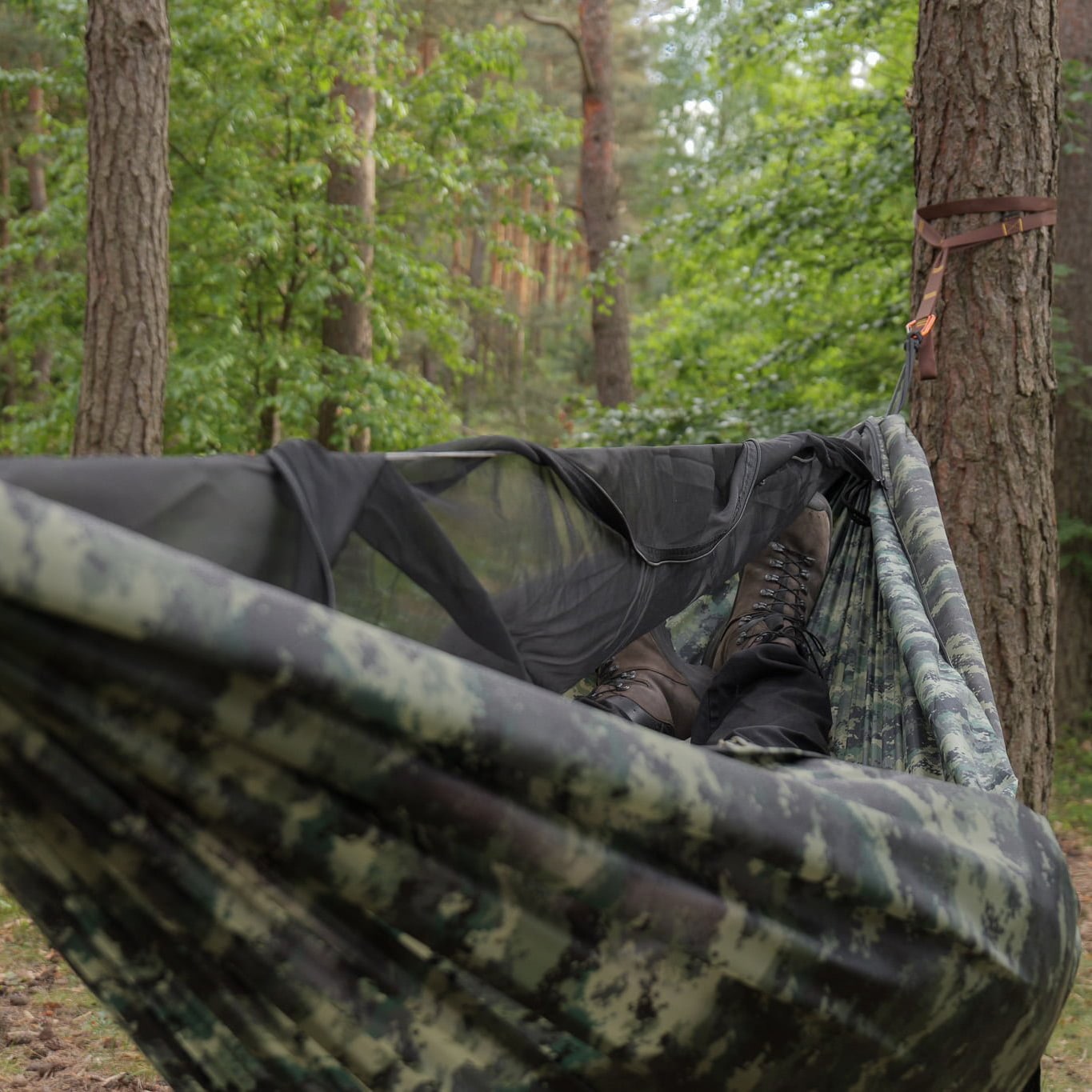 TigerWood Dragonfly V1 Long Camo Hammock - with mosquito net