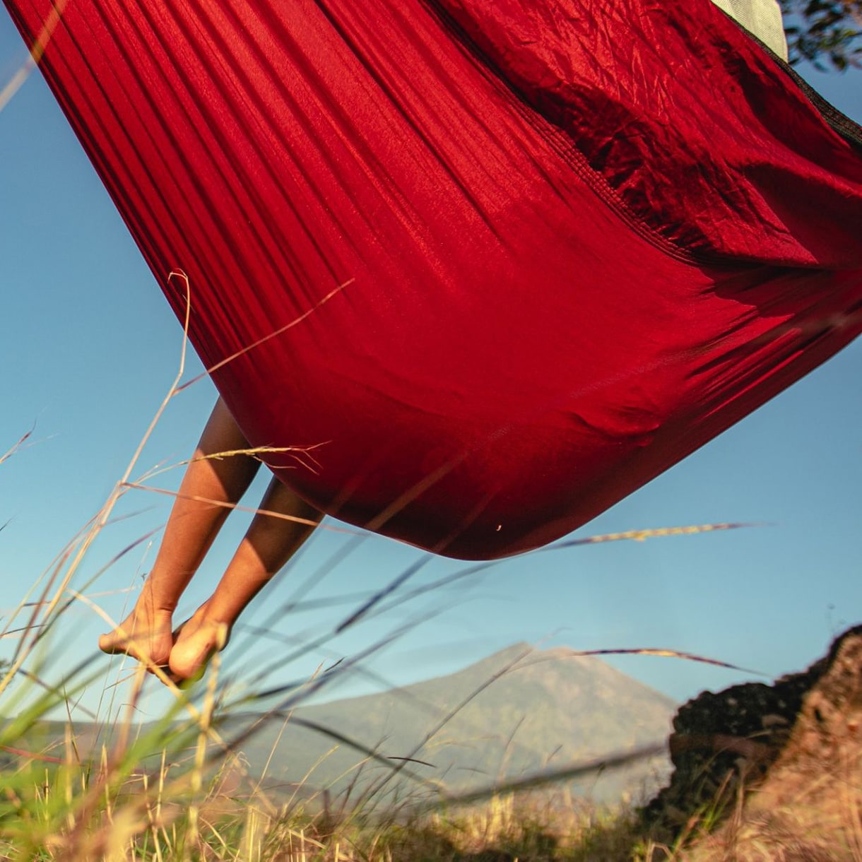 Ticket To The Moon Pro Hammock with mosquito net - Burgundy/Black