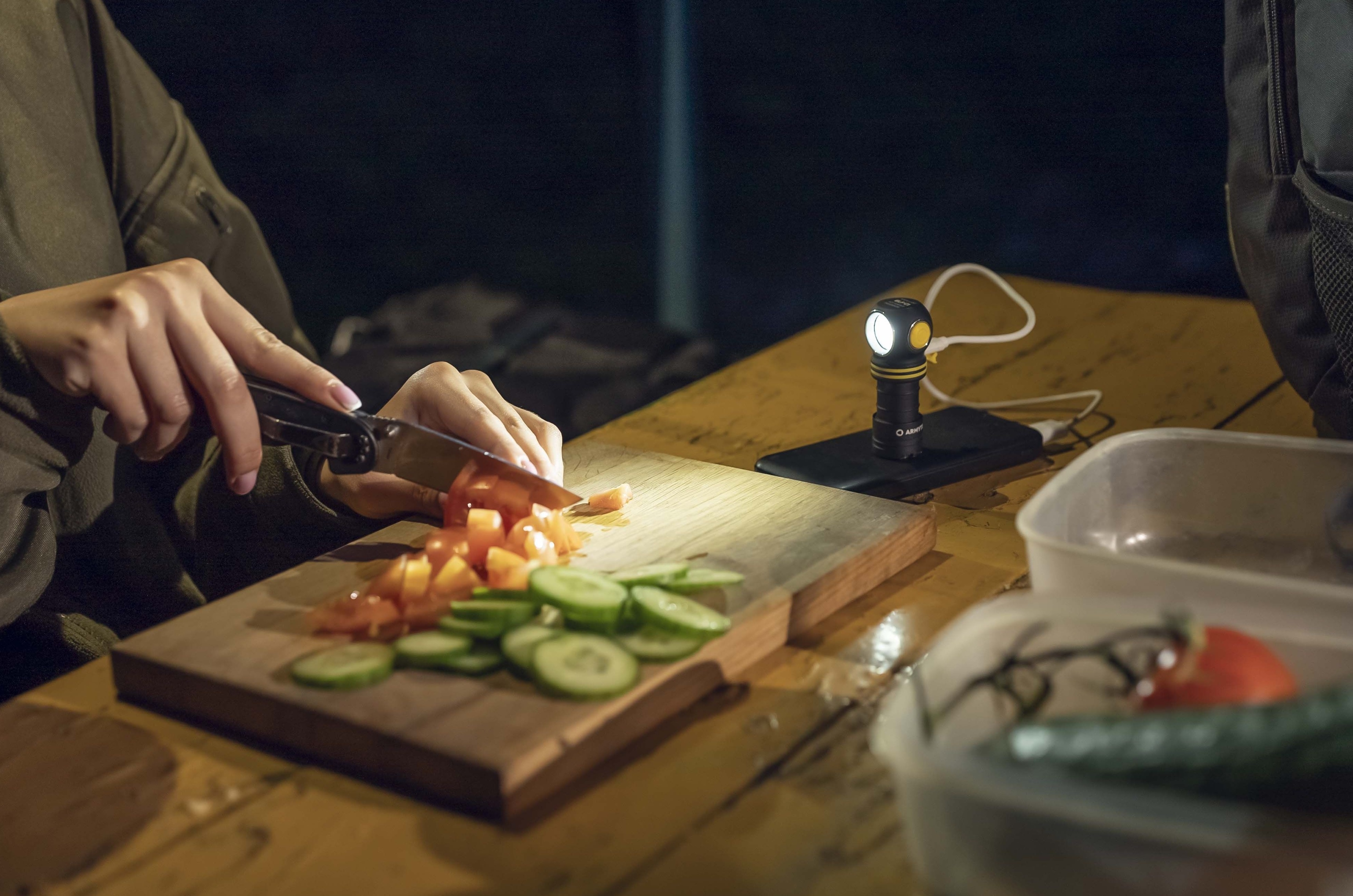 Armytek Elf C1 White USB-C angle and head torch - 1000 lumens