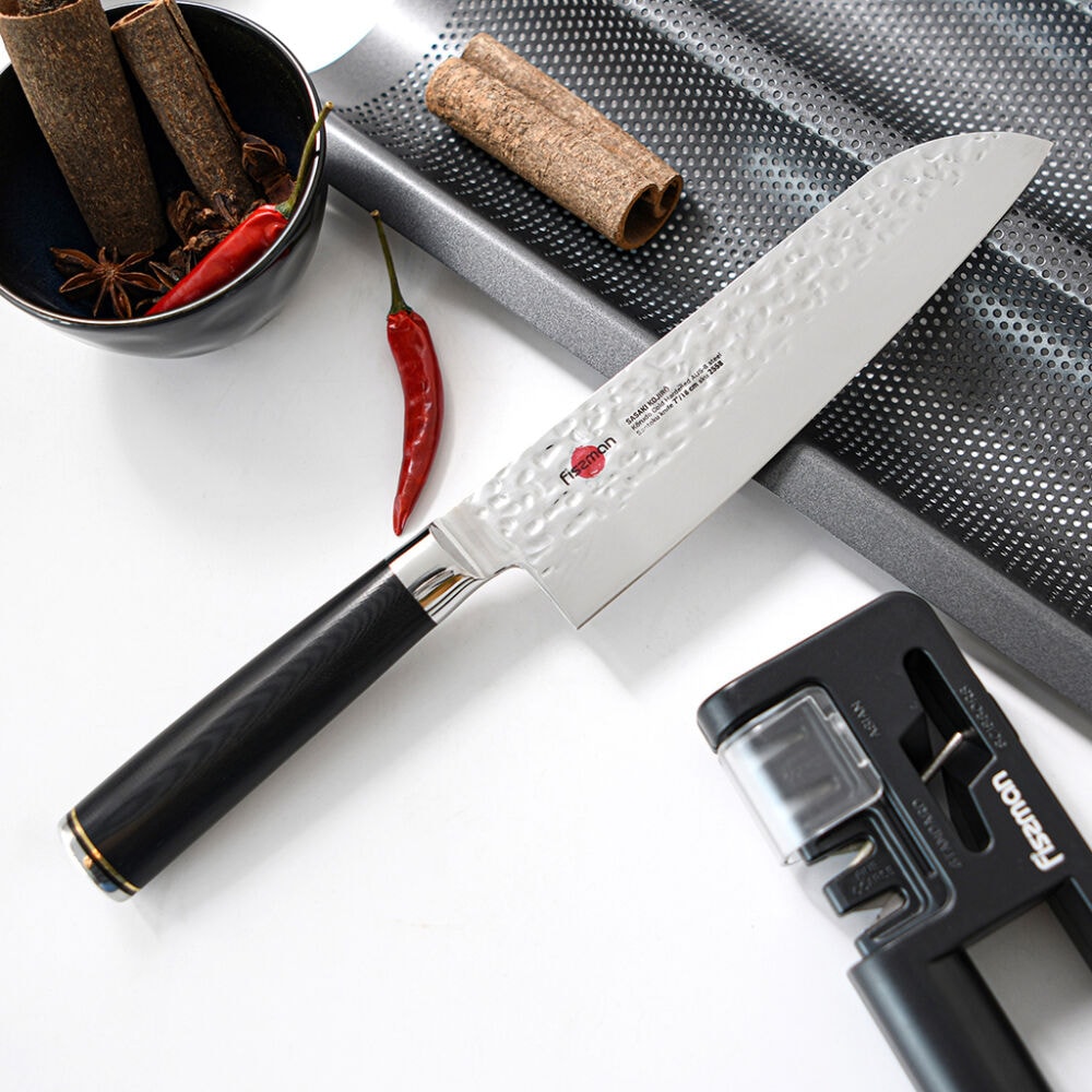 Fissman Sasaki Kojiro Santoku Kitchen Knife 18 cm