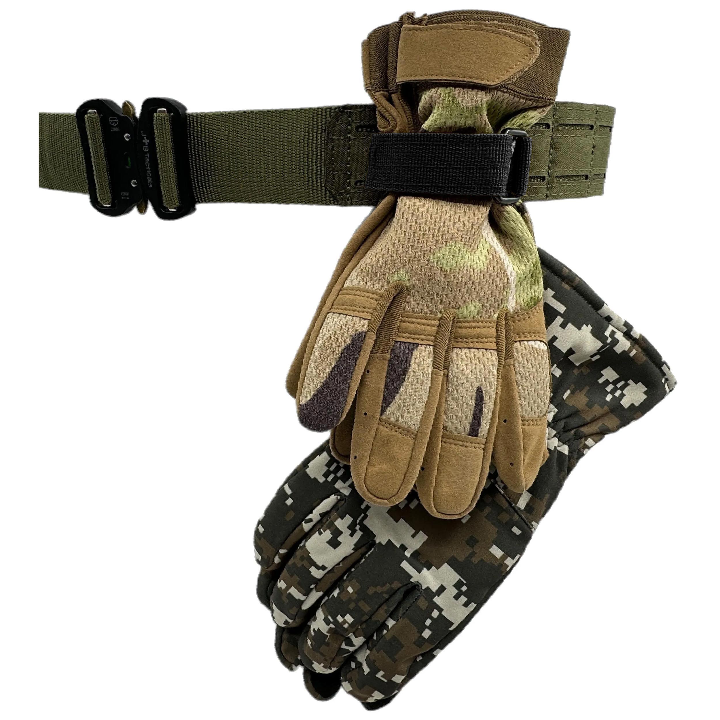 JB Tacticals MOLLE Glove Holder with carabiner - Black