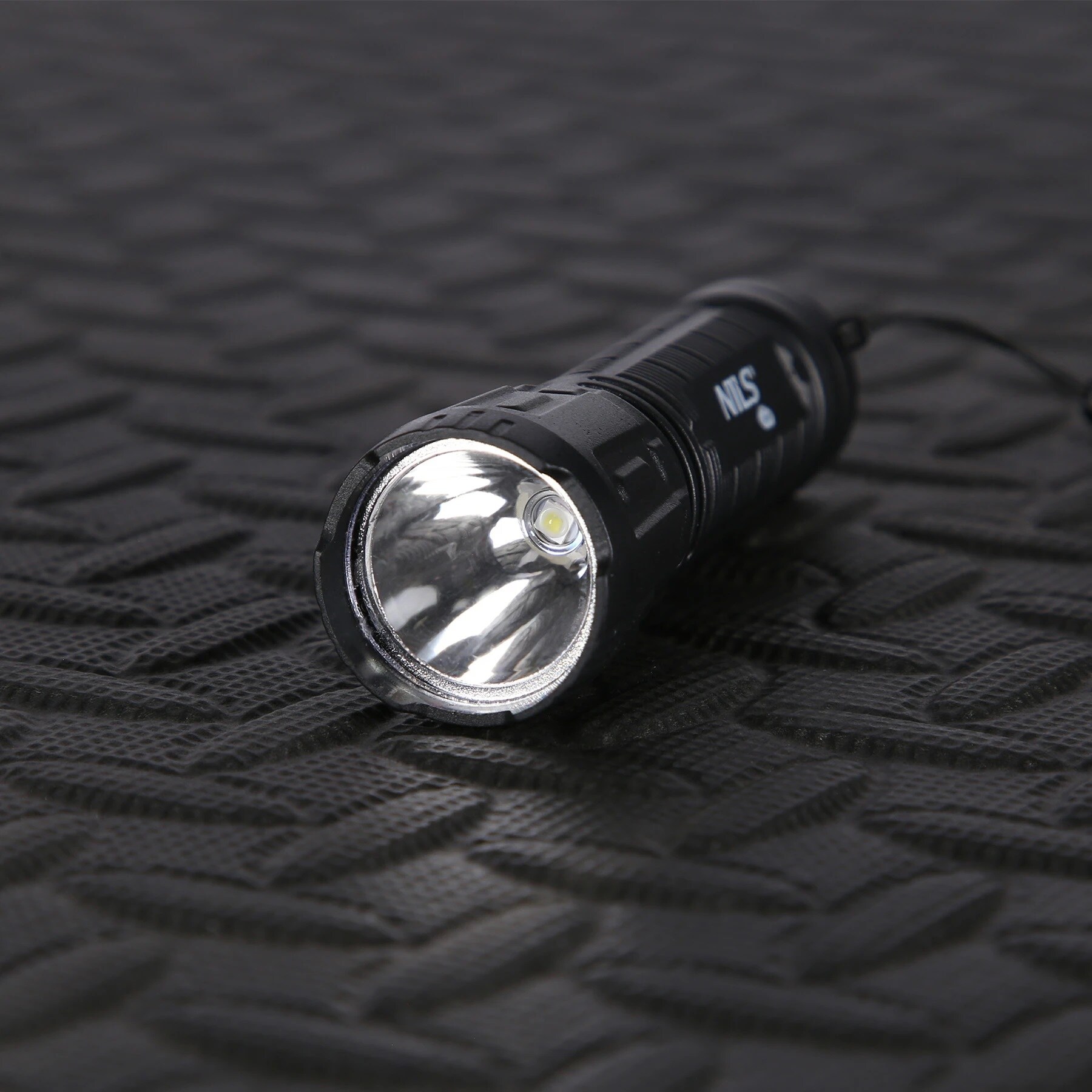 Nils Camp NC0002 180 LED Torch