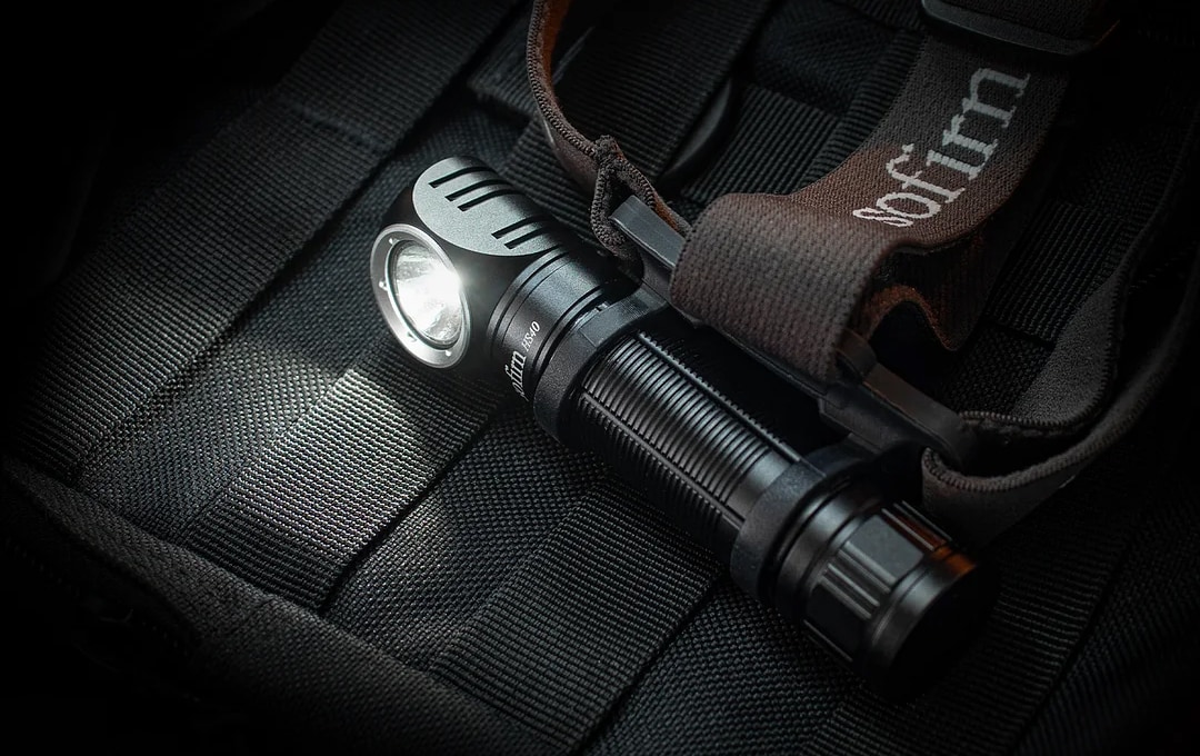 Sofirn HS40 Black Head and Angle Torch - 2000 lumens