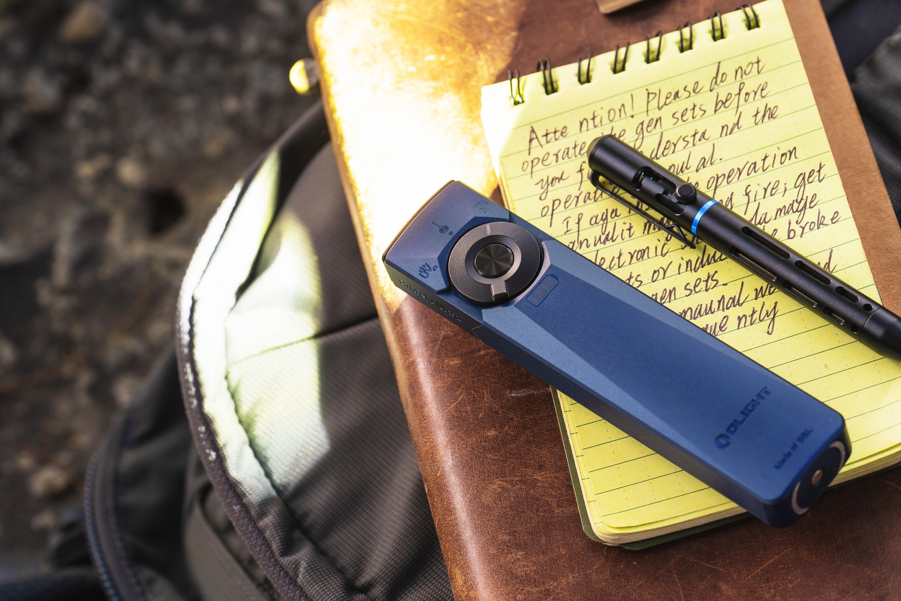 Olight Arkfeld Ultra UV Cool White Navy Blue Torch with Laser Pointer - 1400 lumens