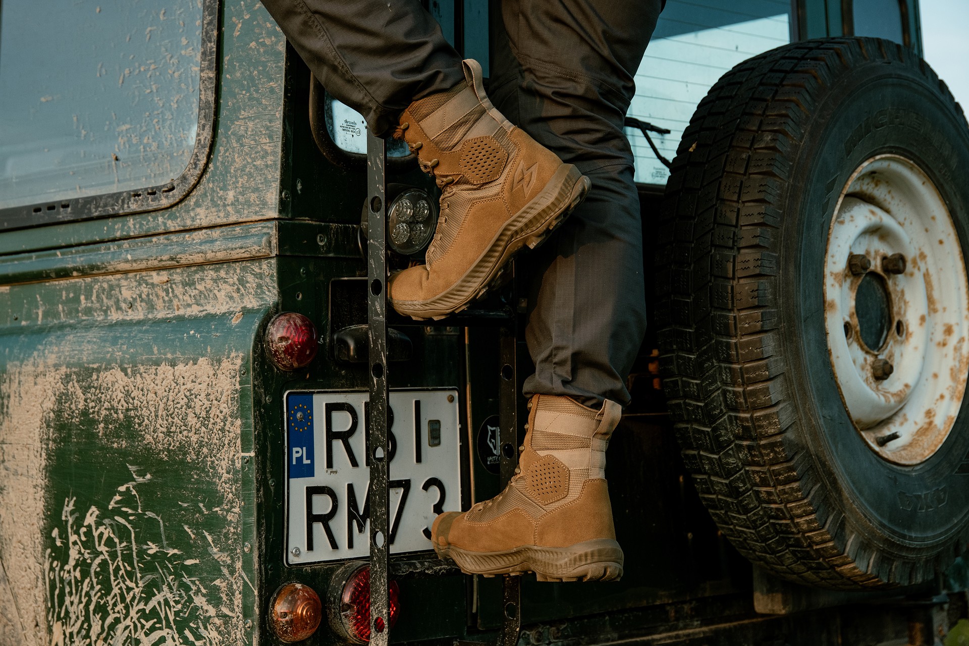 Garmont T8 Falcon Regular Tactical Boots - Coyote