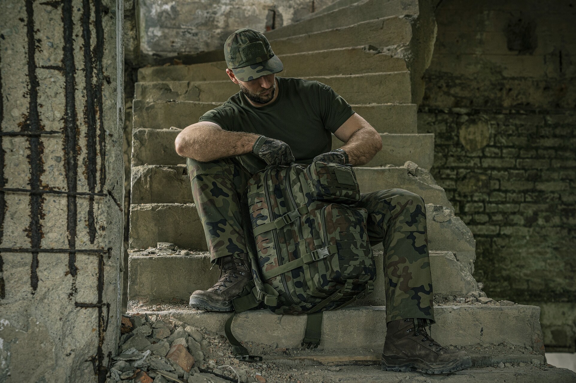 Brytzky Tactical Polygon Large Laser Cut Backpack 36 l - wz.93 Pantera PL Woodland