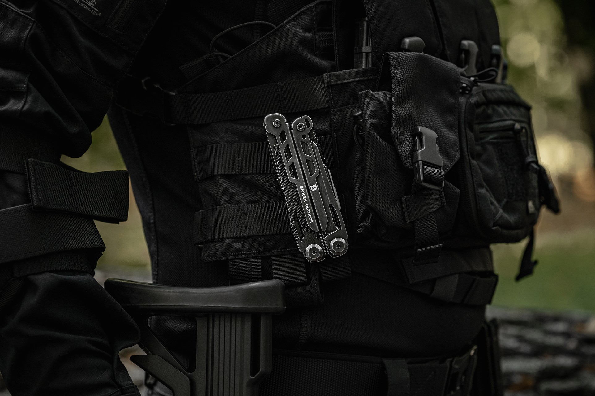 Badger Outdoor Boa Multitool - Black