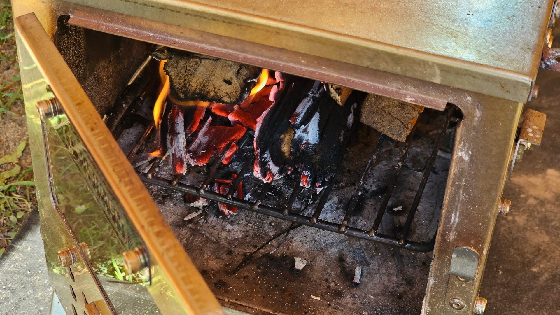 Bushmen Fastfold L2W Folding Stove